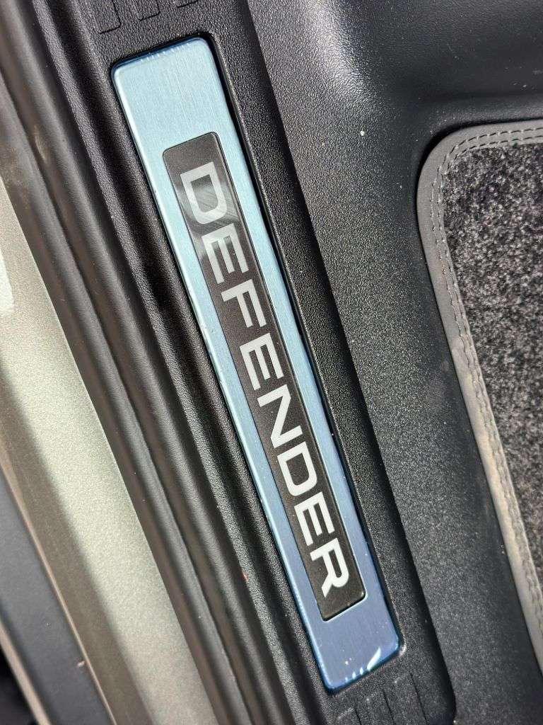 2025 LAND ROVER DEFENDER 110 2025 LAND ROVER DEFENDER 110