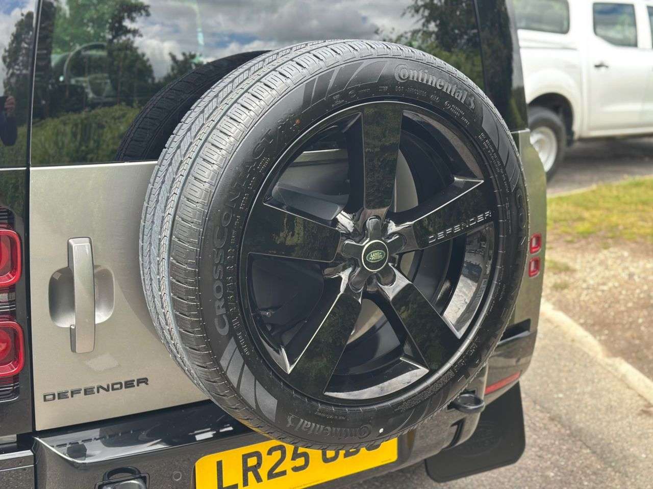 2025 LAND ROVER DEFENDER 110 2025 LAND ROVER DEFENDER 110