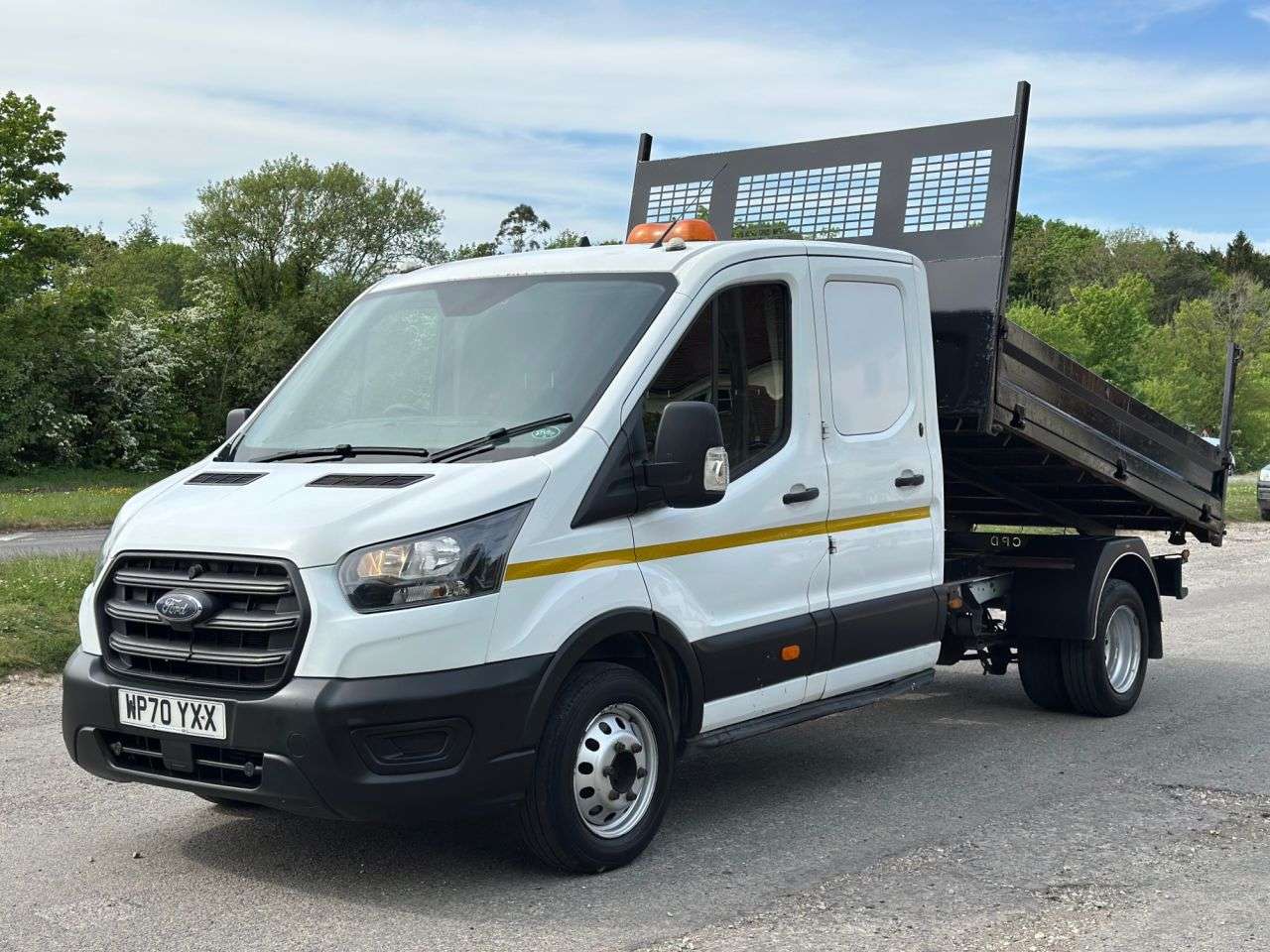 A 2021 FORD TRANSIT 2.0 350 EcoBlue Leader Utility Tipper 4dr Diesel Manual RWD L3 Euro 6 (s/s) A 2021 FORD TRANSIT 2.0 350 EcoBlue Leader Utility Tipper 4dr Diesel Manual RWD L3 Euro 6 (s/s)