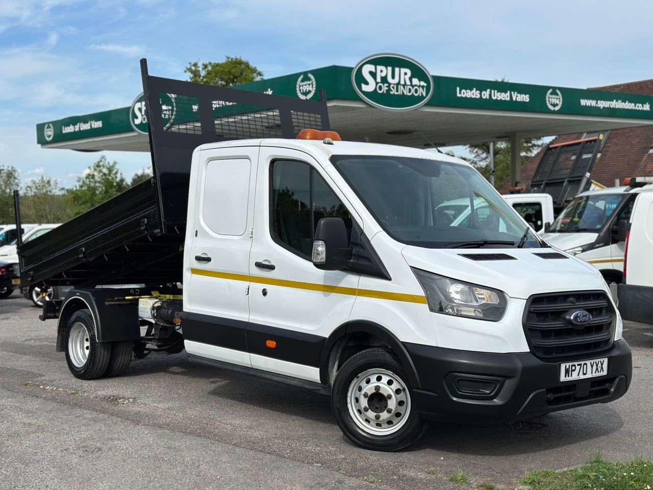 A 2021 FORD TRANSIT 2.0 350 EcoBlue Leader Utility Tipper 4dr Diesel Manual RWD L3 Euro 6 (s/s) A 2021 FORD TRANSIT 2.0 350 EcoBlue Leader Utility Tipper 4dr Diesel Manual RWD L3 Euro 6 (s/s)