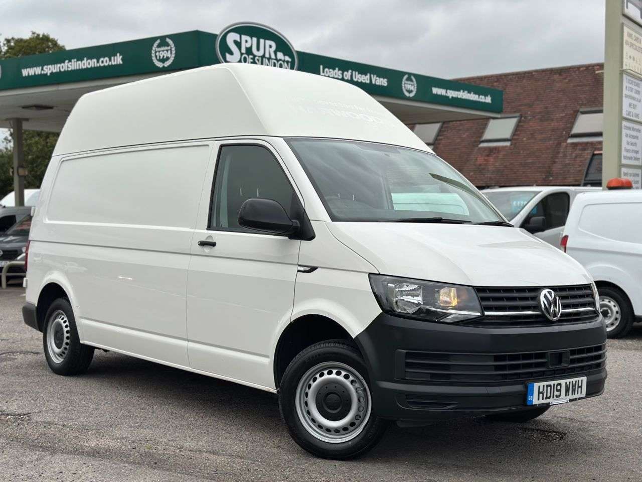 A 2019 VOLKSWAGEN TRANSPORTER 2.0 TDI T28 Startline Panel Van 5dr Diesel Manual FWD LWB Euro 6 (s/s) (102 A 2019 VOLKSWAGEN TRANSPORTER 2.0 TDI T28 Startline Panel Van 5dr Diesel Manual FWD LWB Euro 6 (s/s) (102