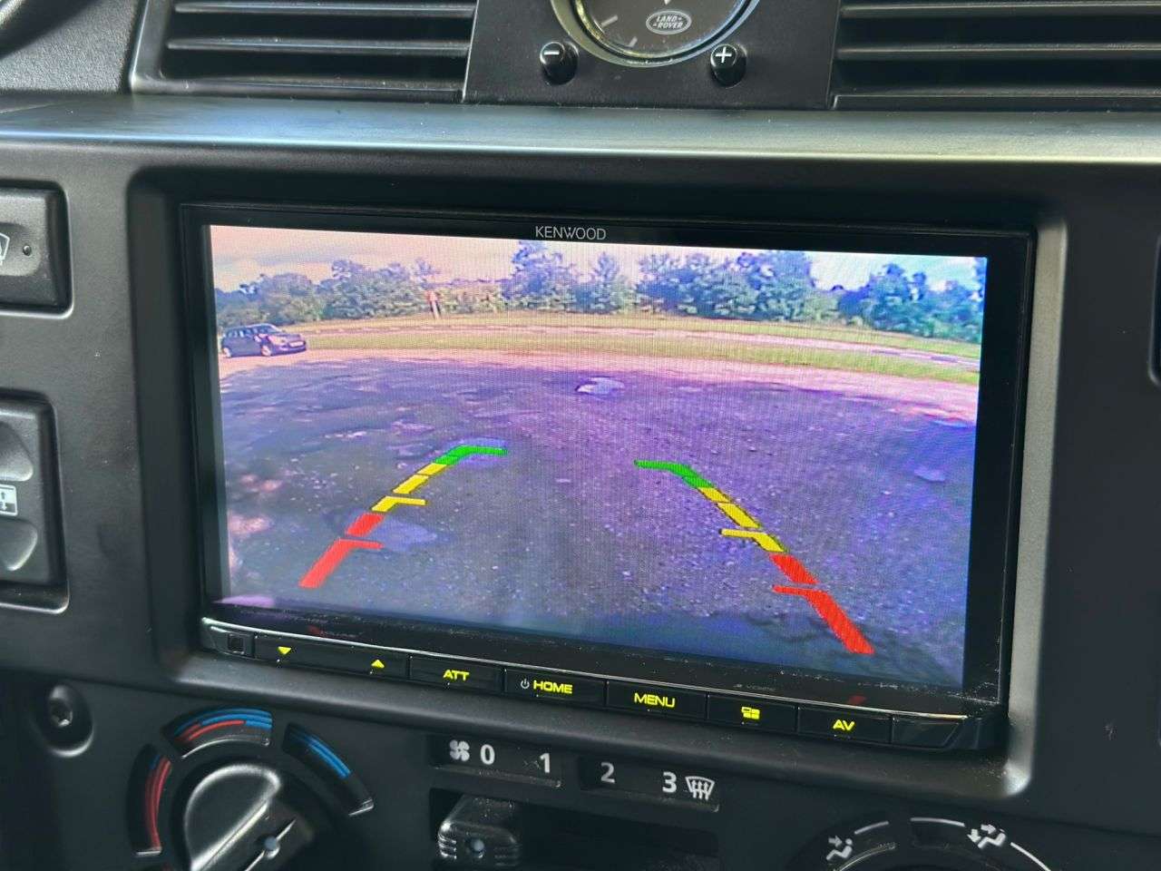 2014 LAND ROVER DEFENDER 110 2014 LAND ROVER DEFENDER 110