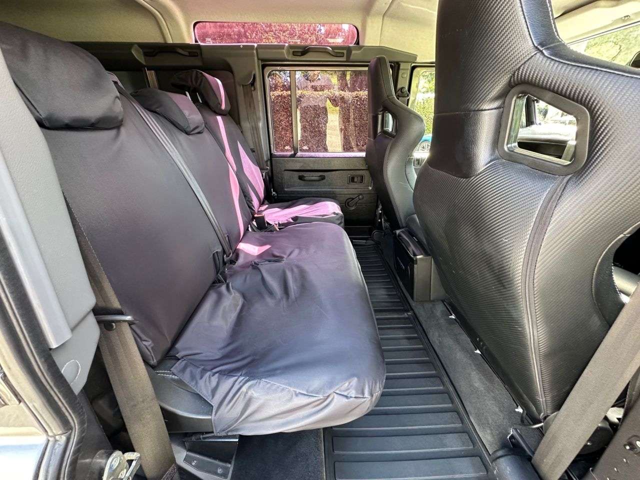 2014 LAND ROVER DEFENDER 110 2014 LAND ROVER DEFENDER 110