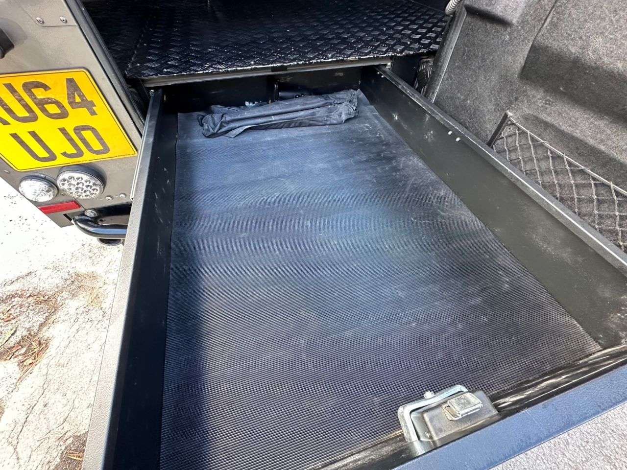 2014 LAND ROVER DEFENDER 110 2014 LAND ROVER DEFENDER 110