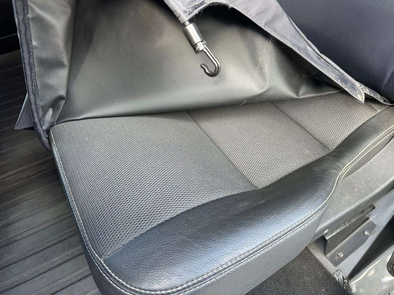 2014 LAND ROVER DEFENDER 110 2014 LAND ROVER DEFENDER 110