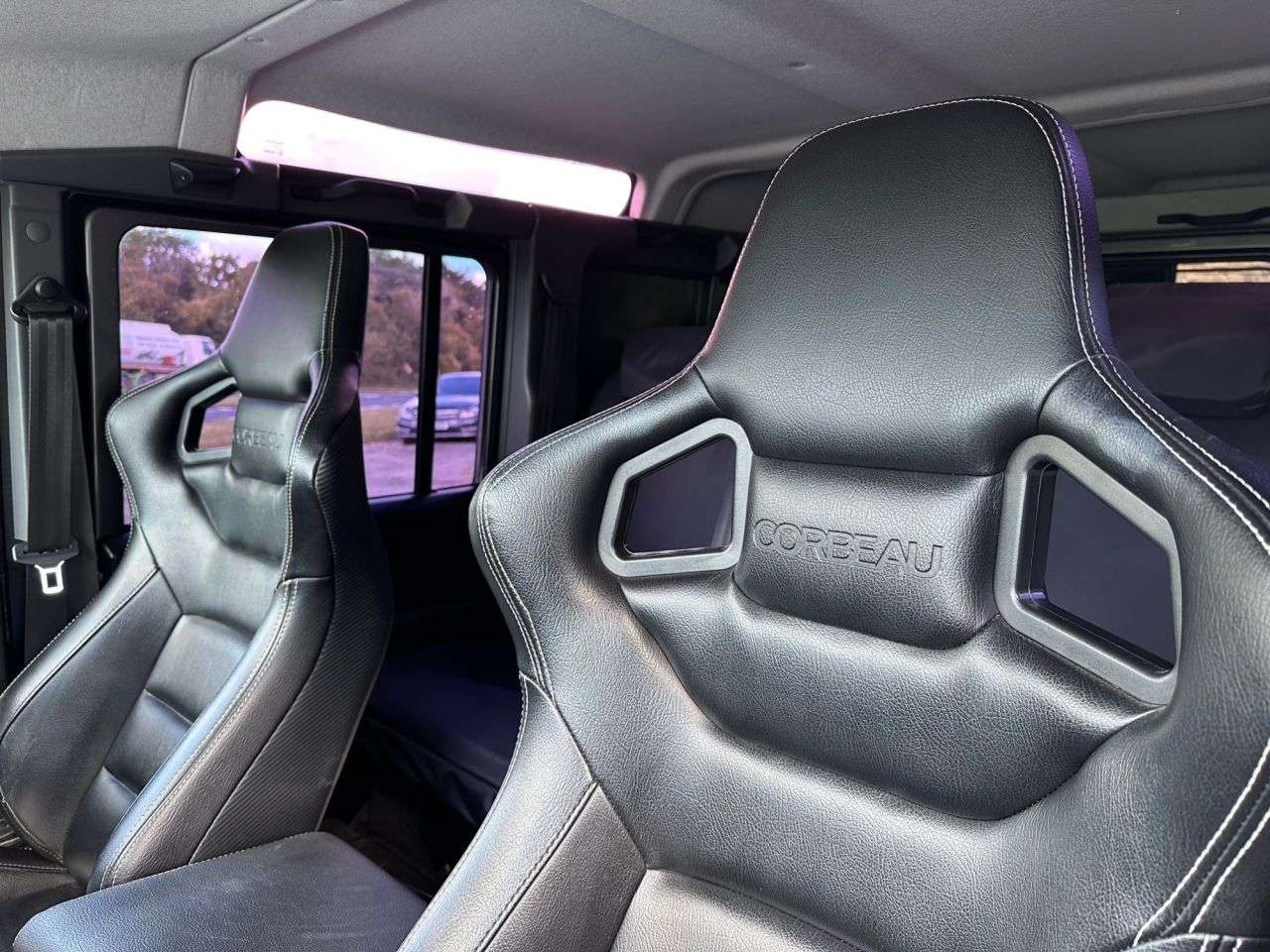 2014 LAND ROVER DEFENDER 110 2014 LAND ROVER DEFENDER 110