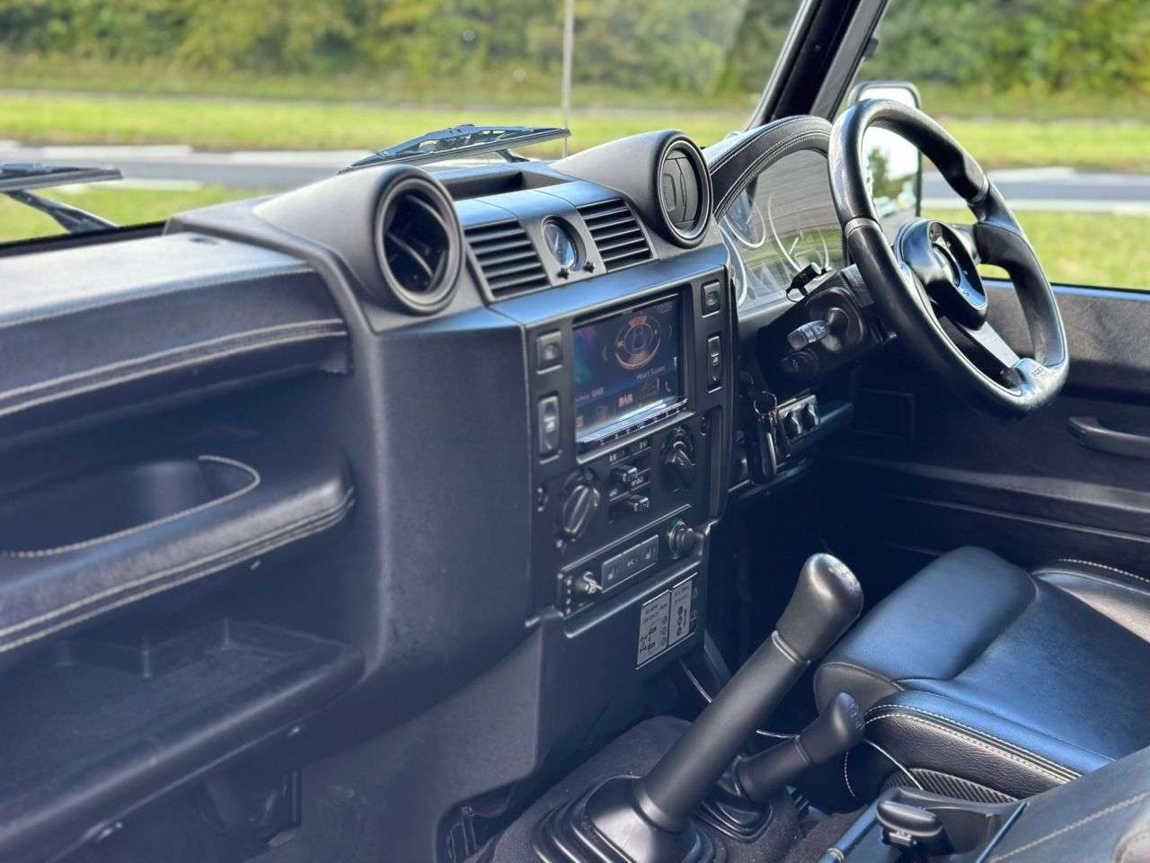 2014 LAND ROVER DEFENDER 110 2014 LAND ROVER DEFENDER 110