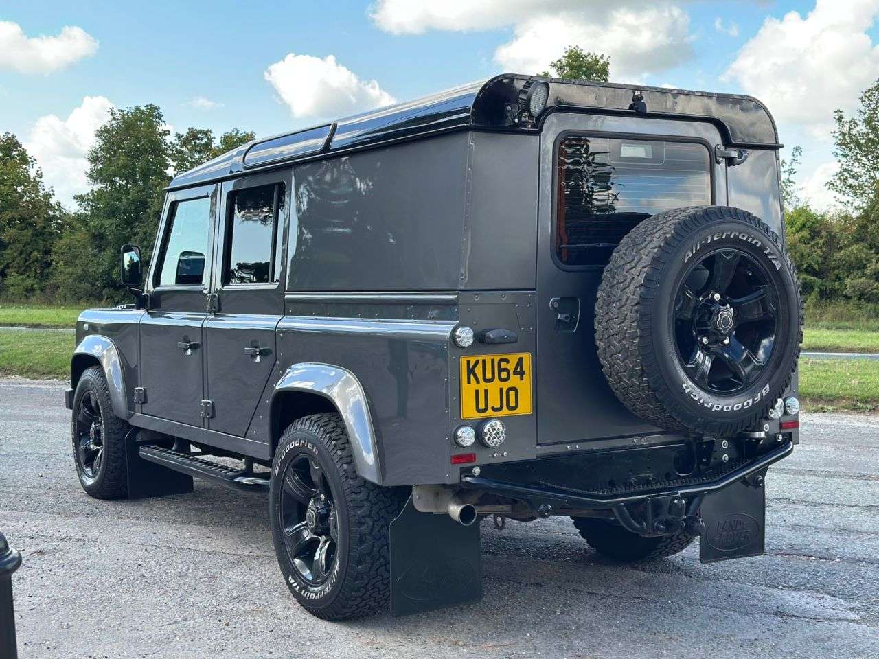 2014 LAND ROVER DEFENDER 110 2014 LAND ROVER DEFENDER 110