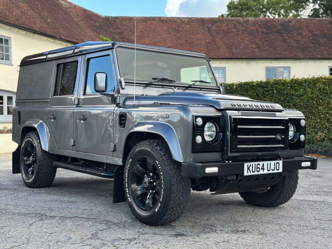 2014 LAND ROVER DEFENDER 110 2014 LAND ROVER DEFENDER 110