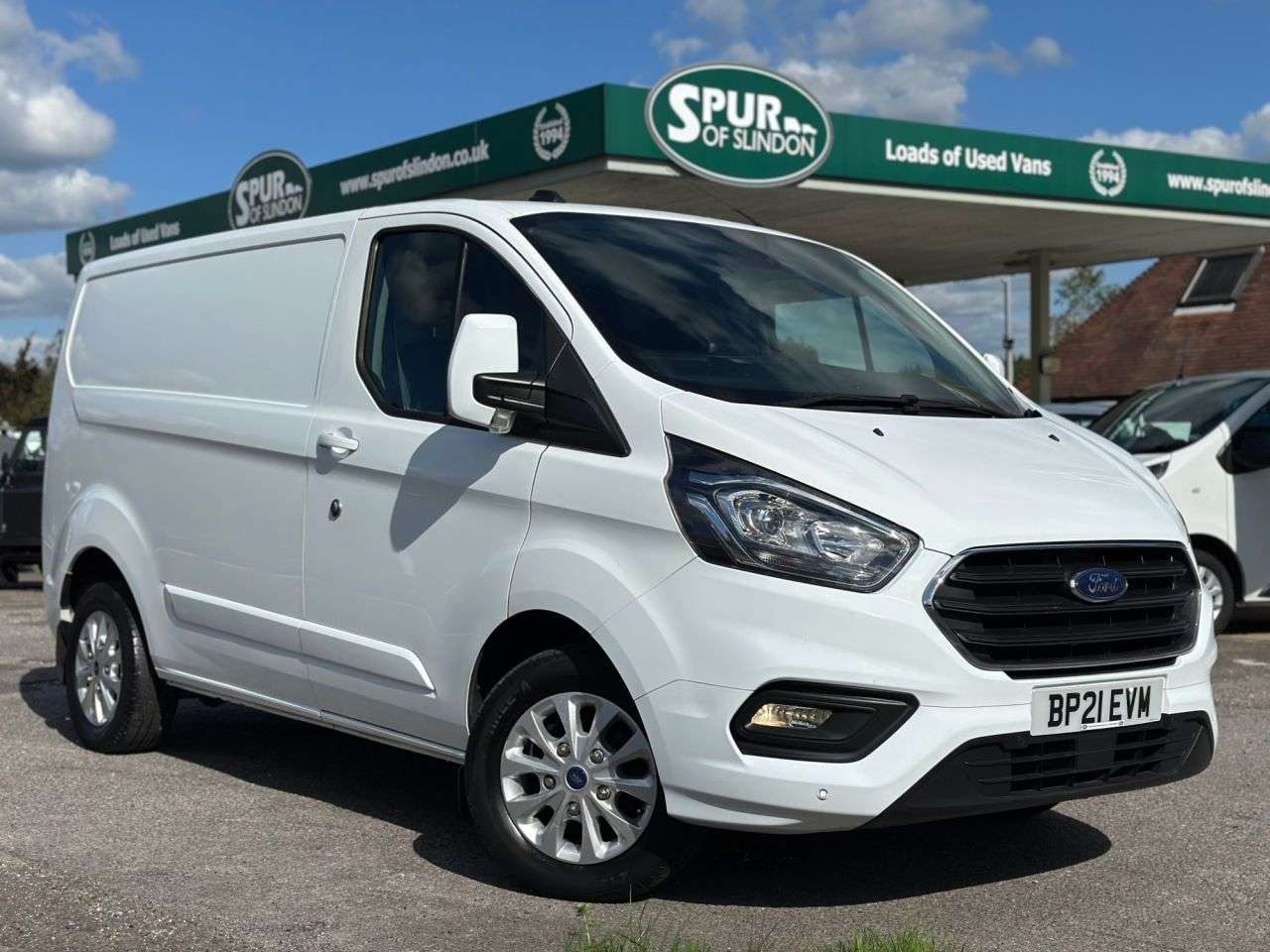 A 2021 FORD TRANSIT CUSTOM 2.0 280 EcoBlue Limited Panel Van 5dr Diesel Manual L1 H1 Euro 6 (s/s) (130 A 2021 FORD TRANSIT CUSTOM 2.0 280 EcoBlue Limited Panel Van 5dr Diesel Manual L1 H1 Euro 6 (s/s) (130
