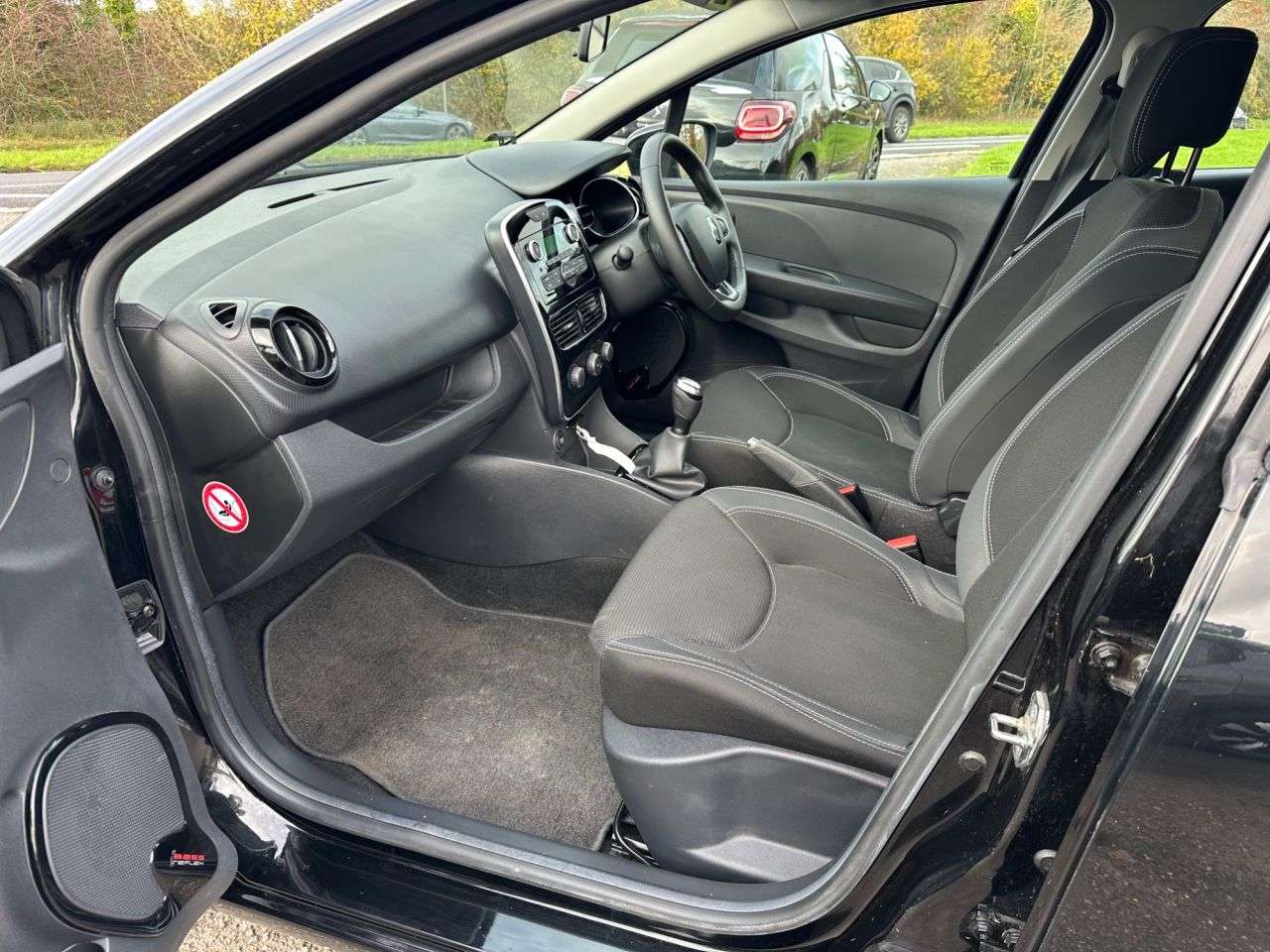 2019 RENAULT CLIO 2019 RENAULT CLIO