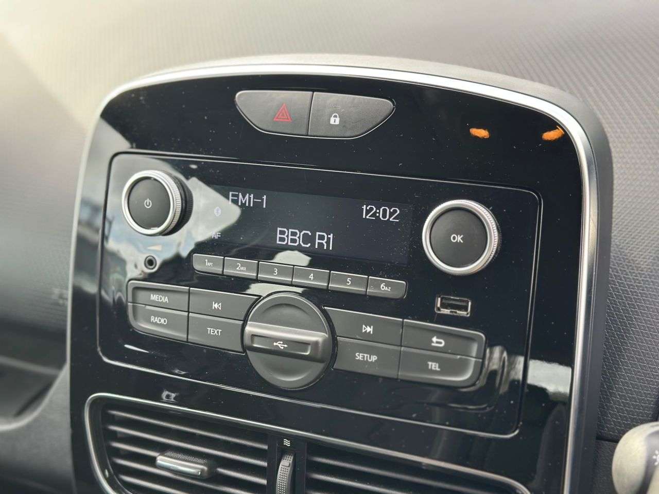 2019 RENAULT CLIO 2019 RENAULT CLIO