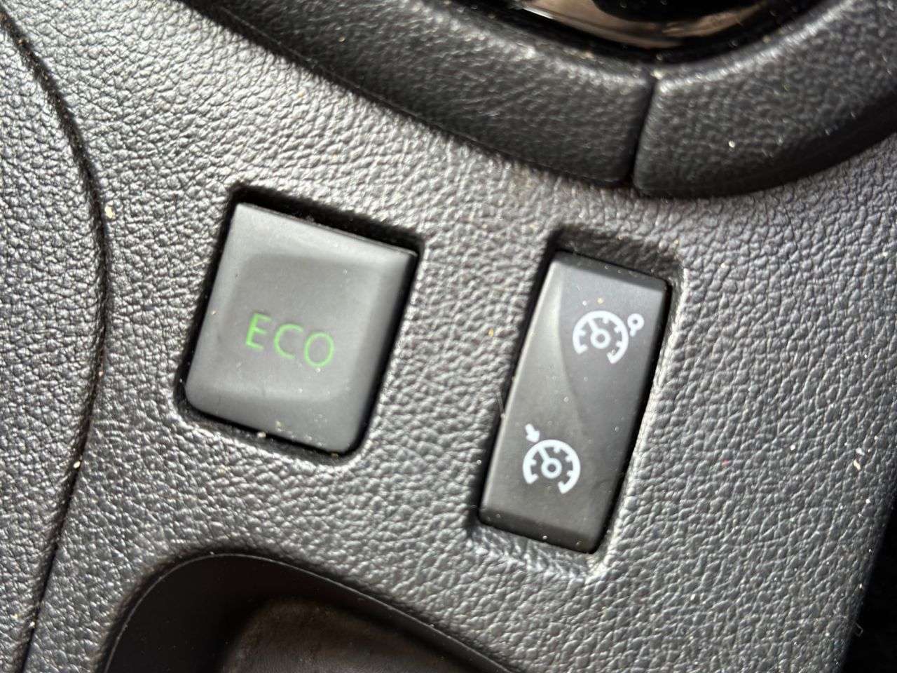 2019 RENAULT CLIO 2019 RENAULT CLIO