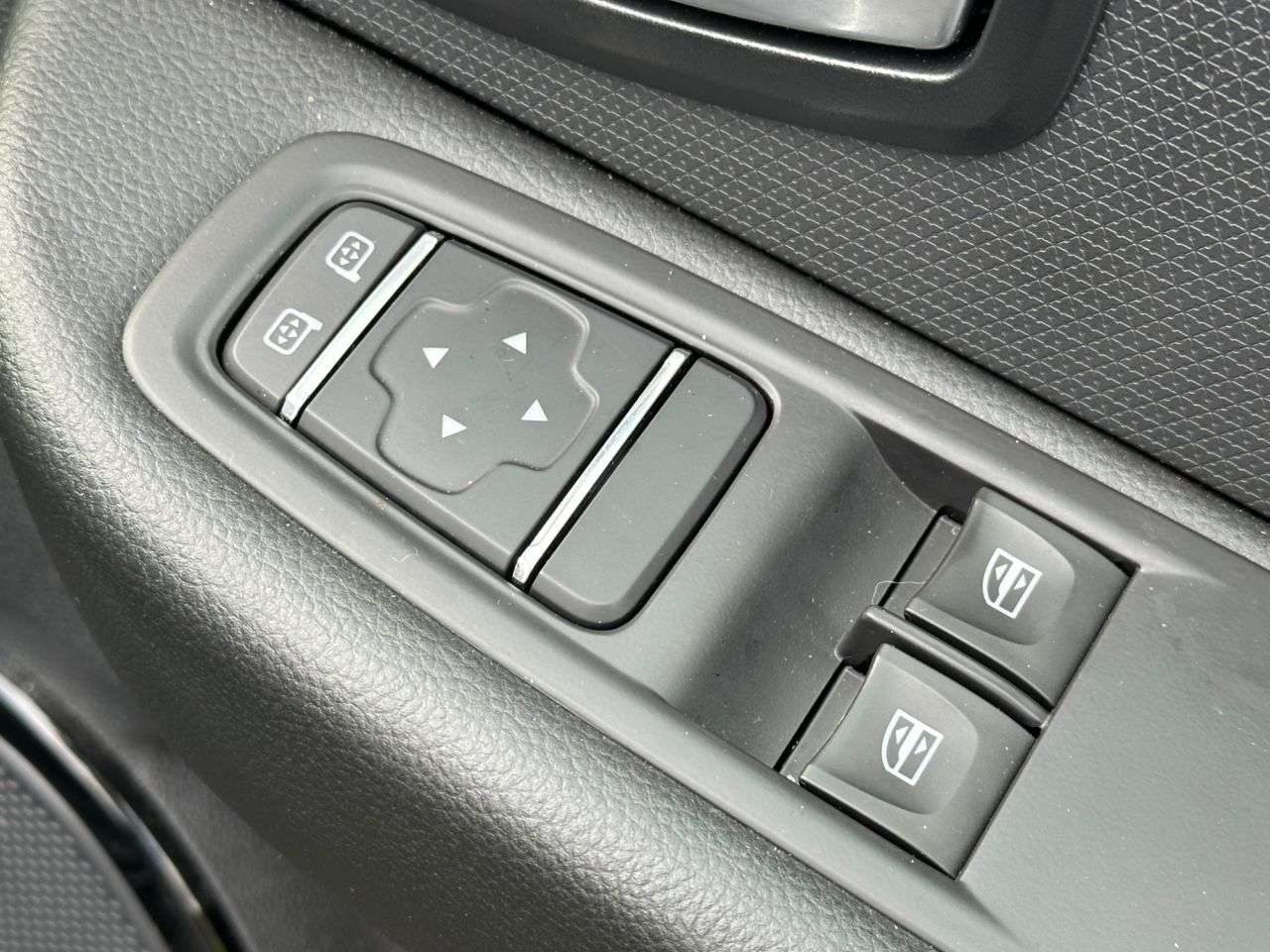 2019 RENAULT CLIO 2019 RENAULT CLIO