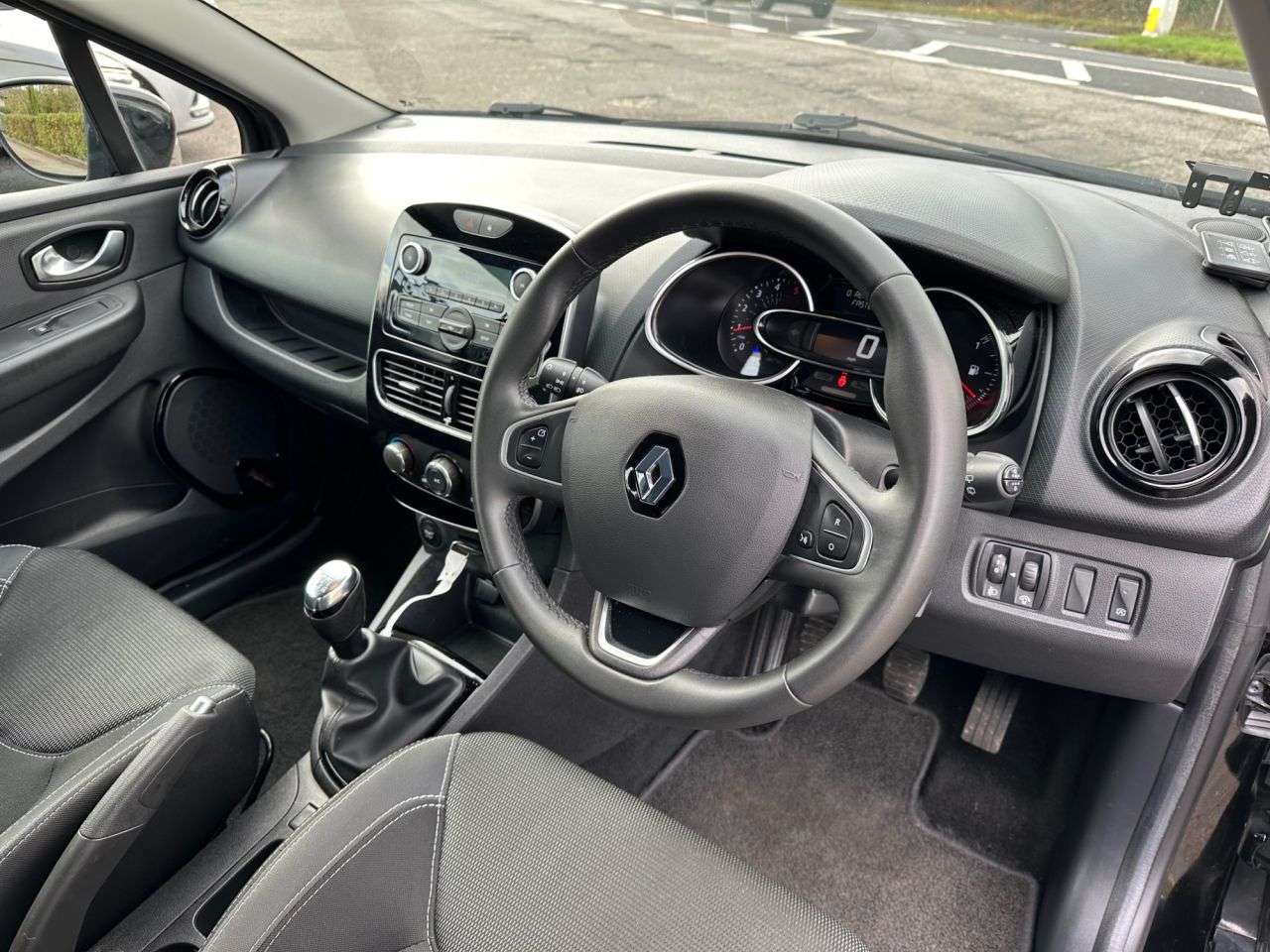 2019 RENAULT CLIO 2019 RENAULT CLIO