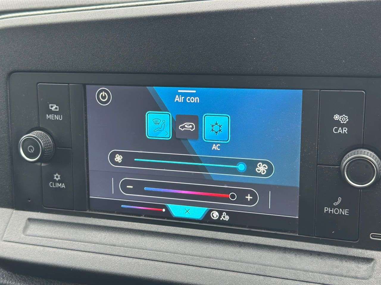 A 2022 VOLKSWAGEN CADDY 2.0 TDI C20 Commerce Panel Van 5dr Diesel Manual SWB Euro 6 (s/s) (102 ps) A 2022 VOLKSWAGEN CADDY 2.0 TDI C20 Commerce Panel Van 5dr Diesel Manual SWB Euro 6 (s/s) (102 ps)