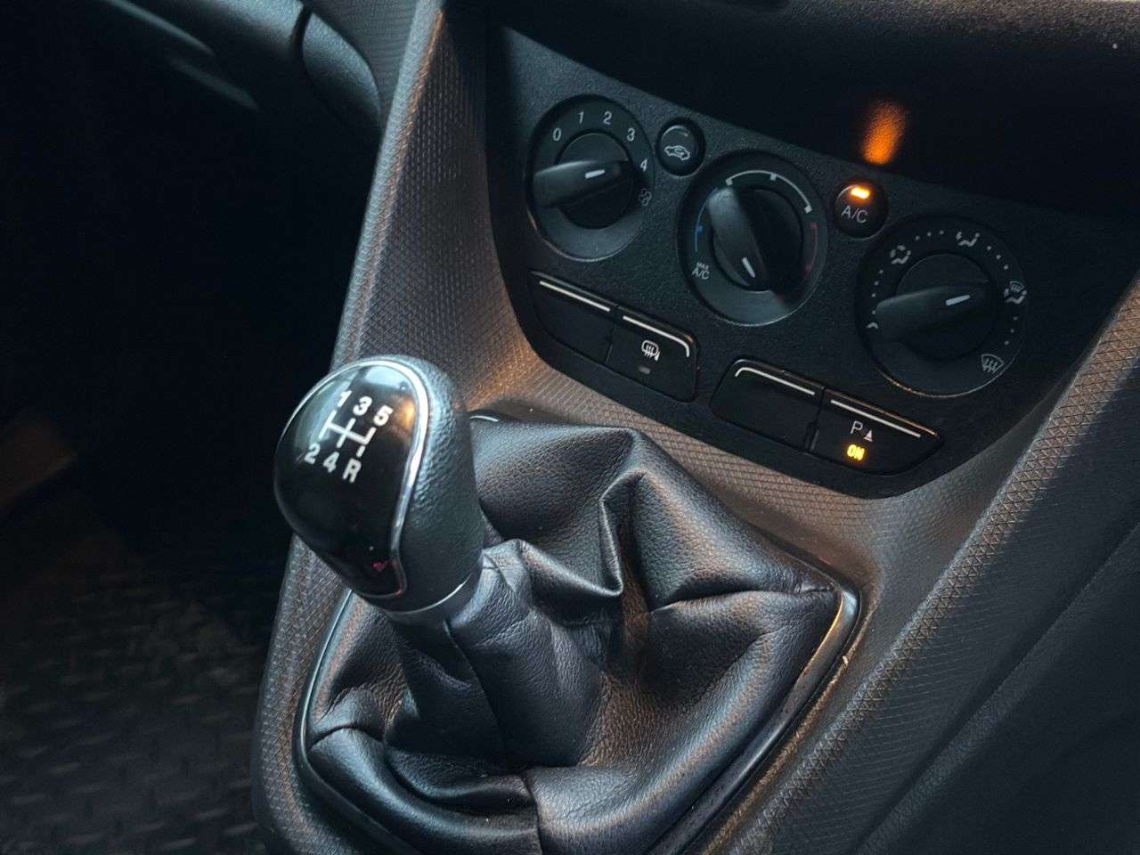 2017 FORD TRANSIT CONNECT 2017 FORD TRANSIT CONNECT