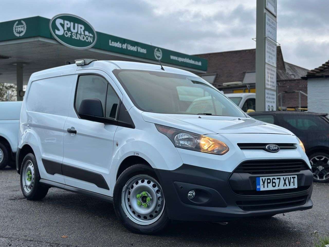 A 2017 FORD TRANSIT CONNECT 1.5 TDCi 220 Panel Van 5dr Diesel Manual L1 H1 (124 g/km, 99 bhp) A 2017 FORD TRANSIT CONNECT 1.5 TDCi 220 Panel Van 5dr Diesel Manual L1 H1 (124 g/km, 99 bhp)
