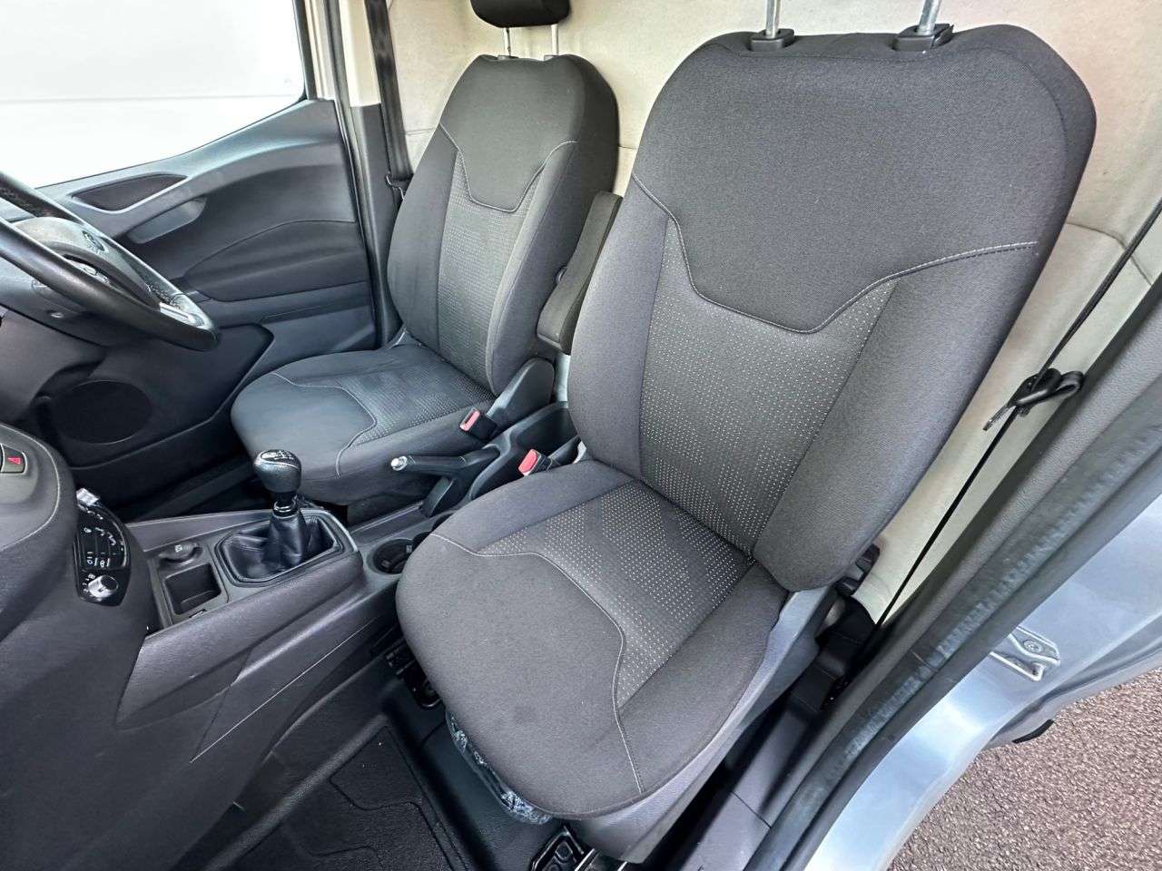 2018 FORD TRANSIT COURIER 2018 FORD TRANSIT COURIER