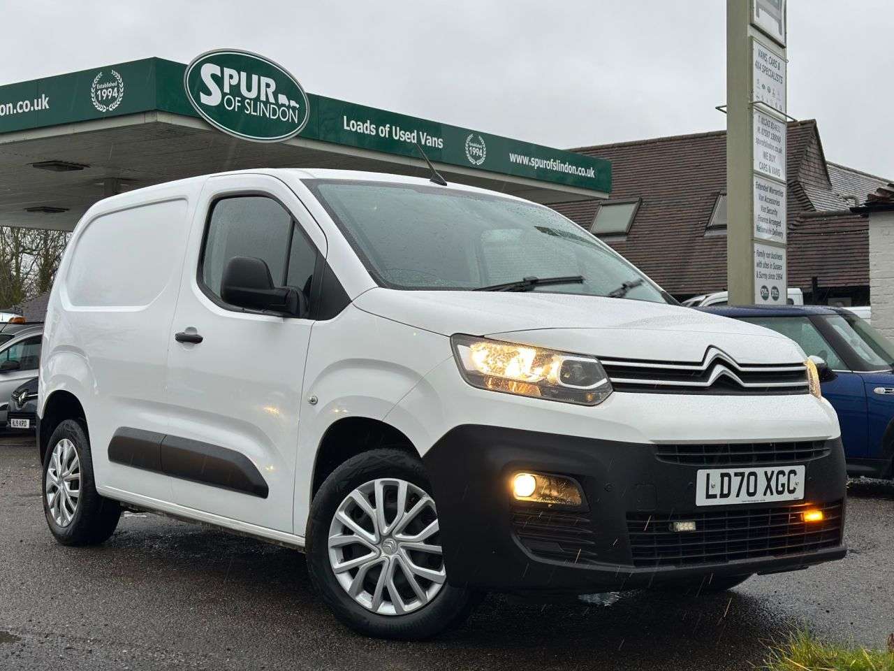 A 2020 CITROEN BERLINGO 1.5 BlueHDi 1000 Enterprise M Panel Van 5dr Diesel Manual SWB Euro 6 (s/s) A 2020 CITROEN BERLINGO 1.5 BlueHDi 1000 Enterprise M Panel Van 5dr Diesel Manual SWB Euro 6 (s/s)