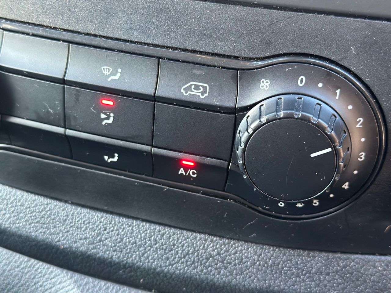 A 2022 MERCEDES-BENZ VITO 2.1 114 CDI Progressive Panel Van 5dr Diesel Manual RWD L1 Euro 6 (s/s) (13 A 2022 MERCEDES-BENZ VITO 2.1 114 CDI Progressive Panel Van 5dr Diesel Manual RWD L1 Euro 6 (s/s) (13