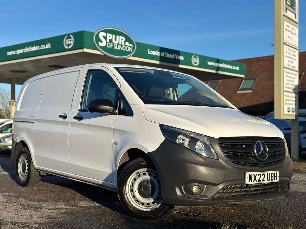 A 2022 MERCEDES-BENZ VITO 2.1 114 CDI Progressive Panel Van 5dr Diesel Manual RWD L1 Euro 6 (s/s) (13 A 2022 MERCEDES-BENZ VITO 2.1 114 CDI Progressive Panel Van 5dr Diesel Manual RWD L1 Euro 6 (s/s) (13