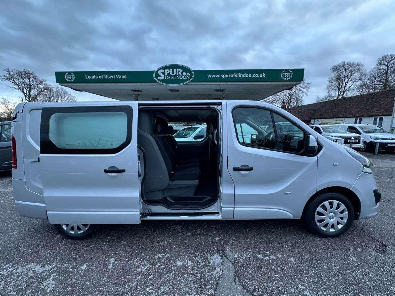 2015 VAUXHALL VIVARO 2015 VAUXHALL VIVARO