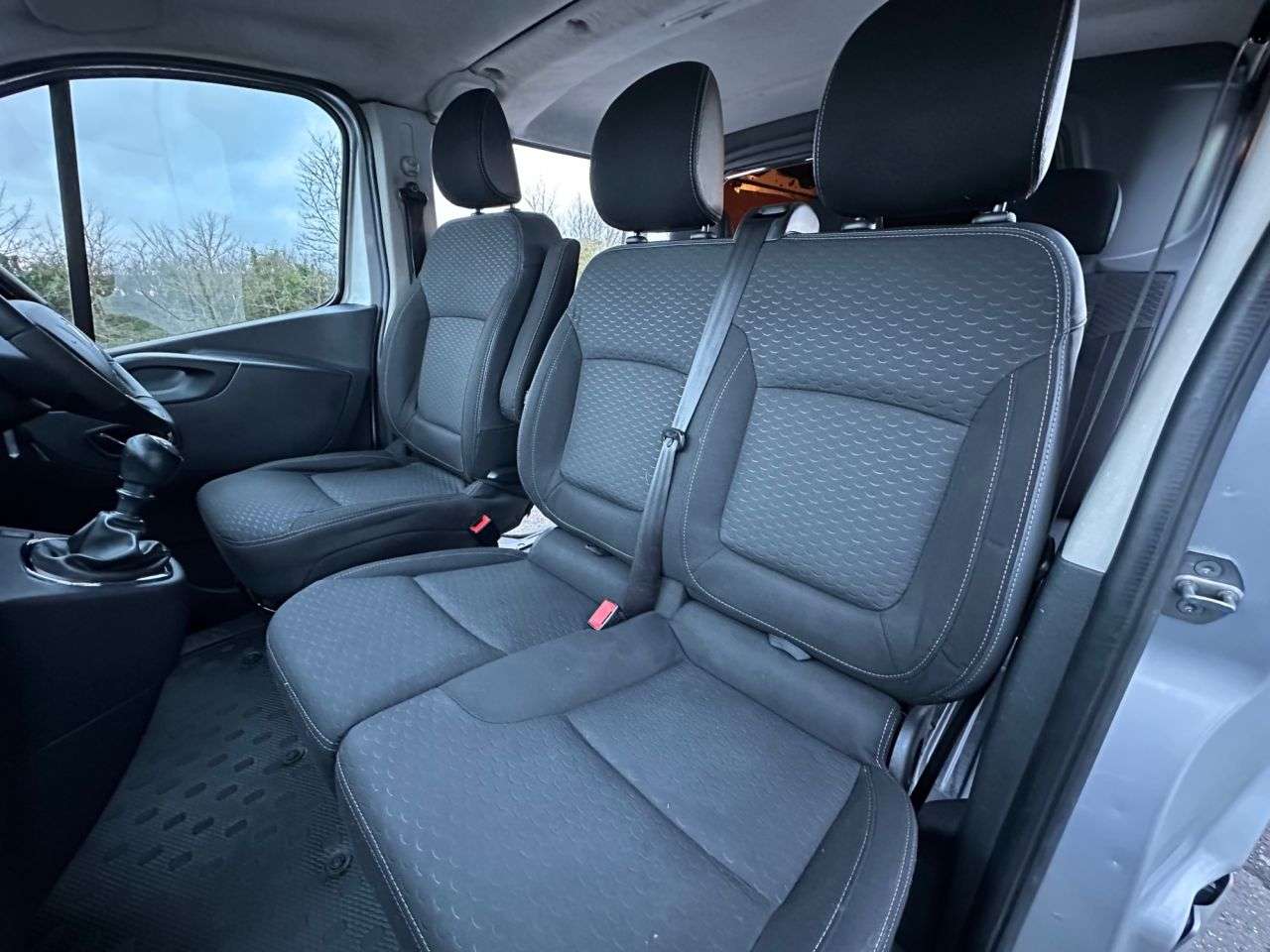 2015 VAUXHALL VIVARO 2015 VAUXHALL VIVARO