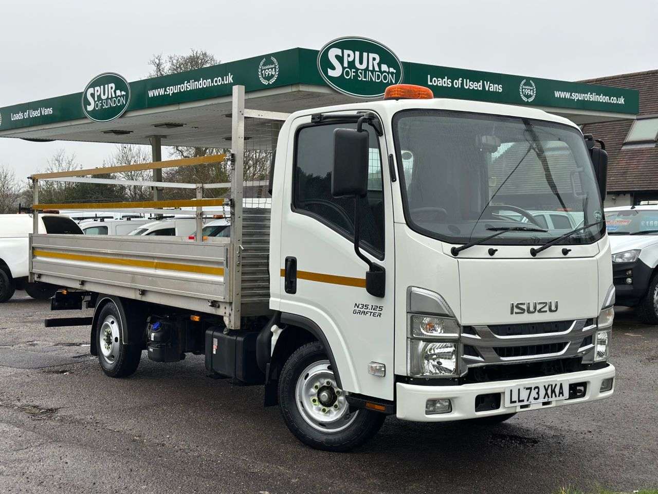 A 2023 ISUZU GRAFTER 1.9D N35 Green Dropside 2dr Diesel Manual RWD LWB Euro 6 (SRW) (125 ps) A 2023 ISUZU GRAFTER 1.9D N35 Green Dropside 2dr Diesel Manual RWD LWB Euro 6 (SRW) (125 ps)