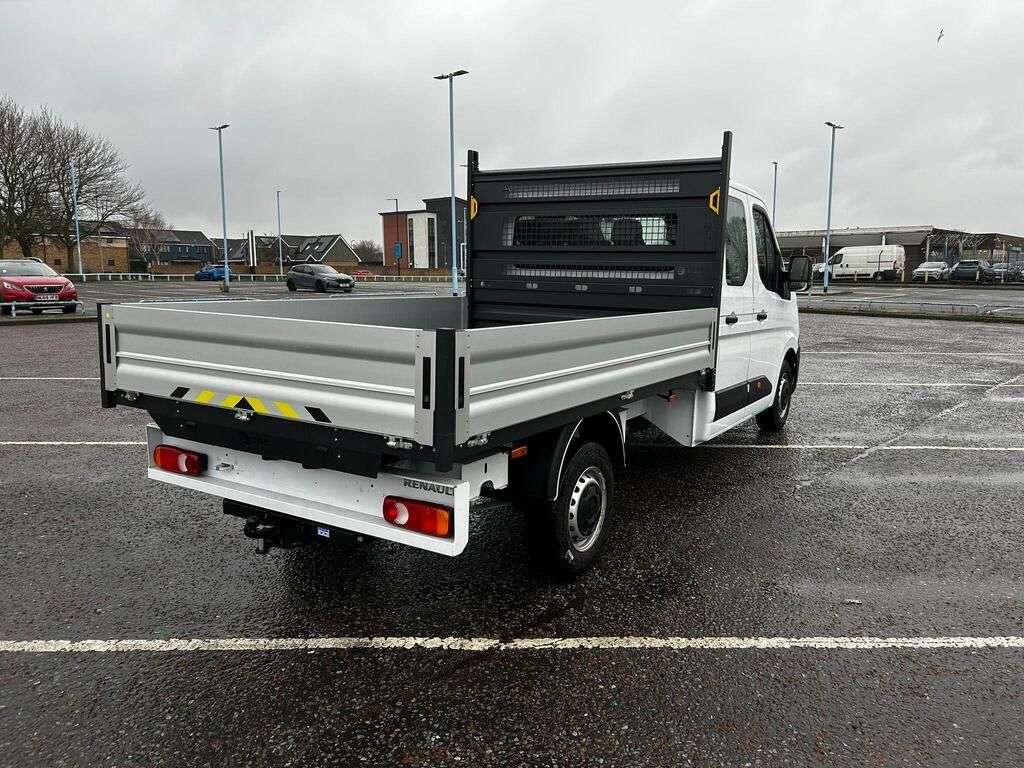 A 2025 RENAULT MASTER Double Cab Tipper LWB DIESEL FWD LL35 DCi 150 Advance Aluminium Tipper A 2025 RENAULT MASTER Double Cab Tipper LWB DIESEL FWD LL35 DCi 150 Advance Aluminium Tipper