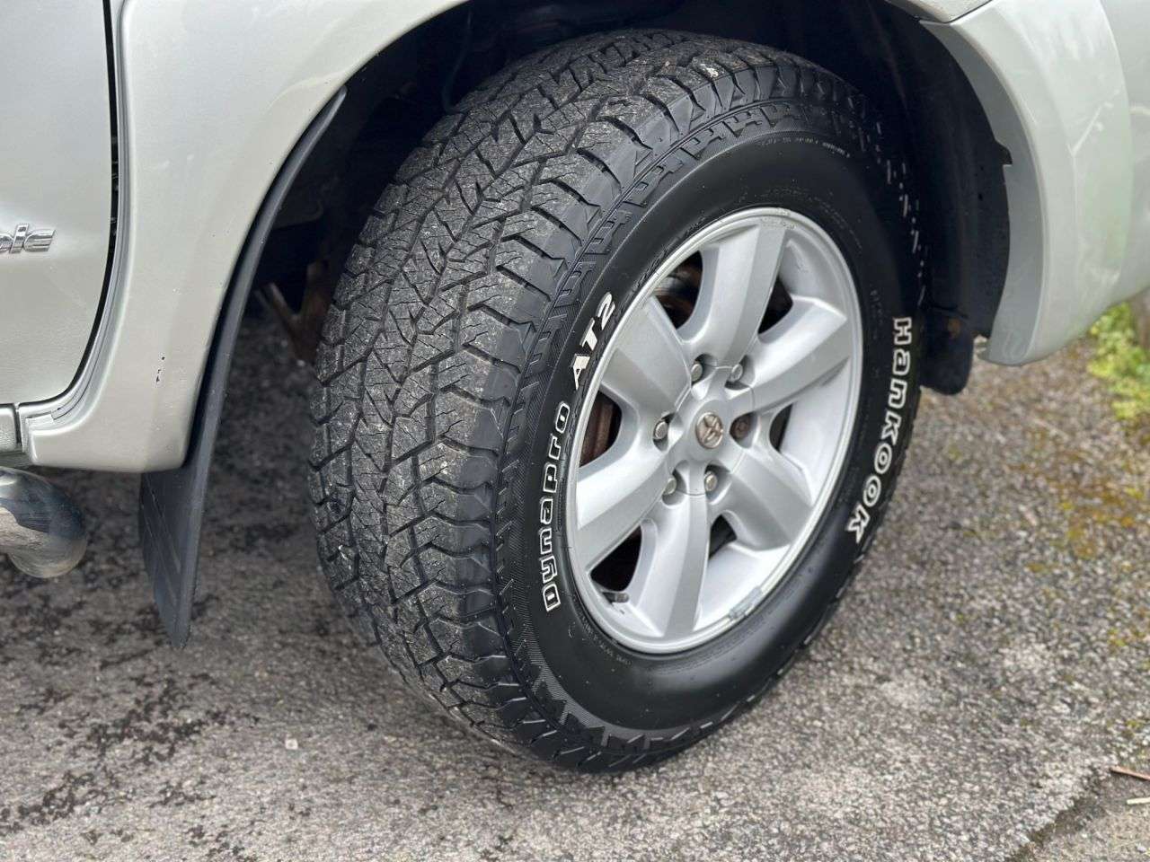 2011 TOYOTA HI-LUX 2011 TOYOTA HI-LUX