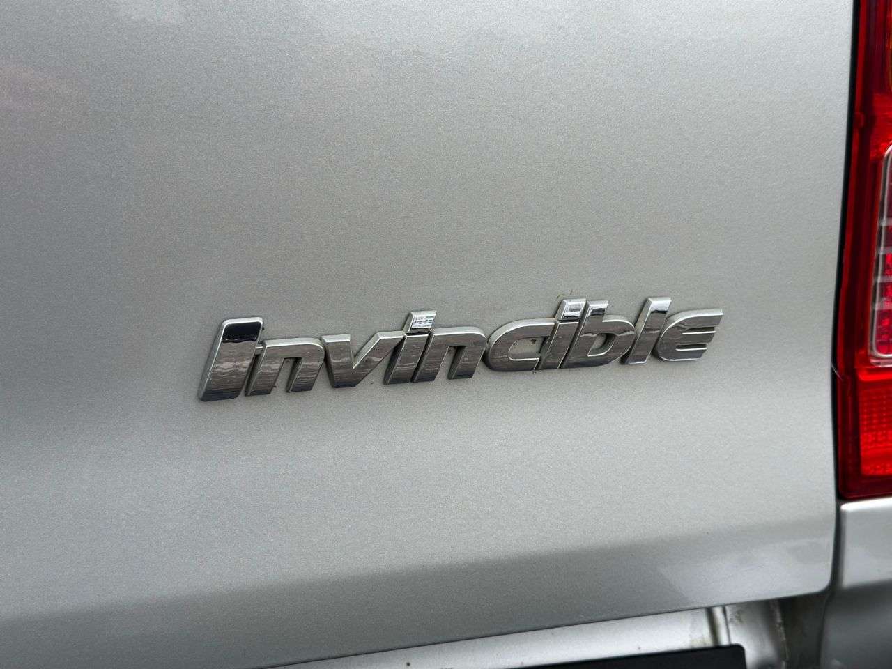 2011 TOYOTA HI-LUX 2011 TOYOTA HI-LUX