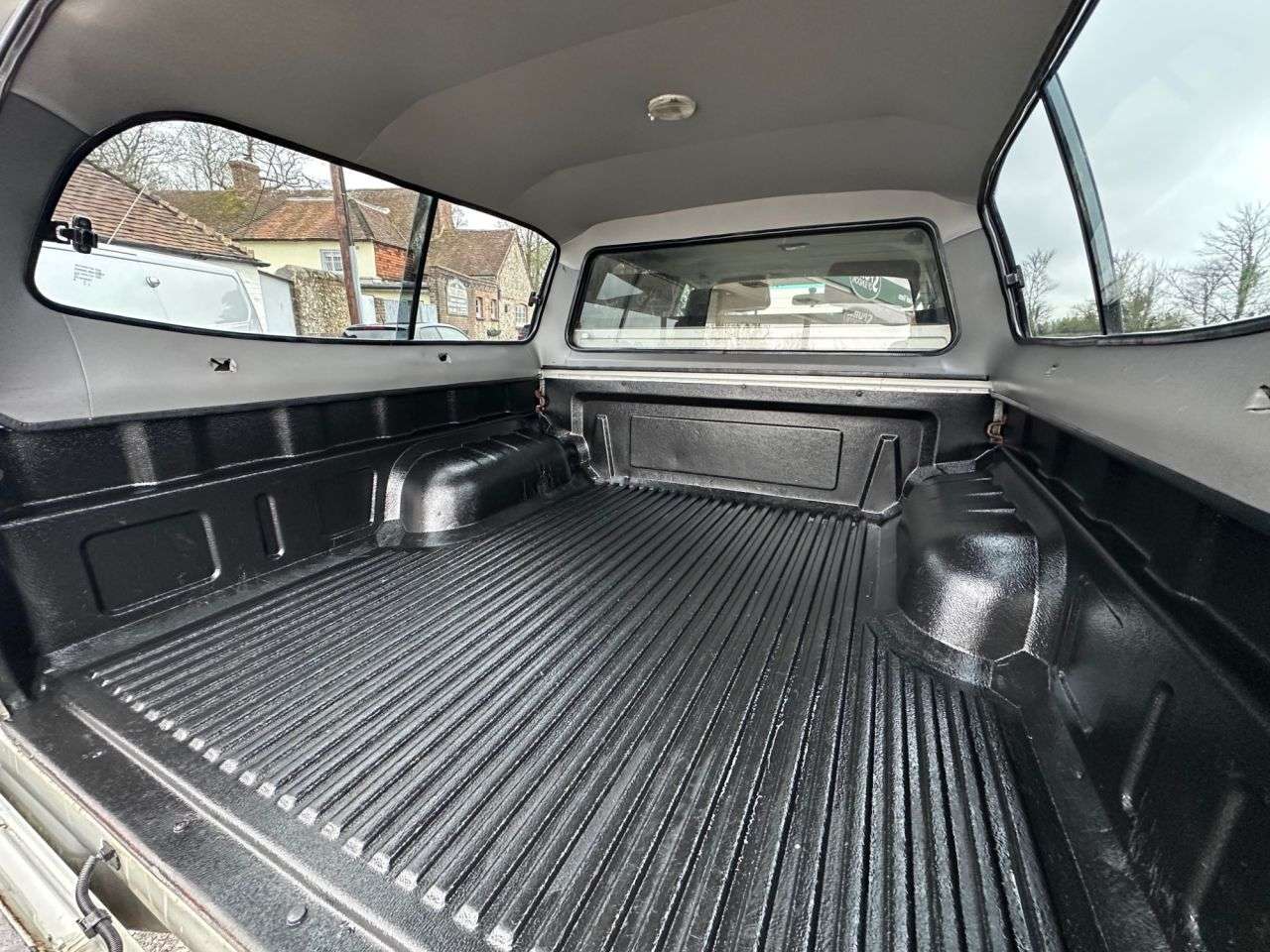 2011 TOYOTA HI-LUX 2011 TOYOTA HI-LUX