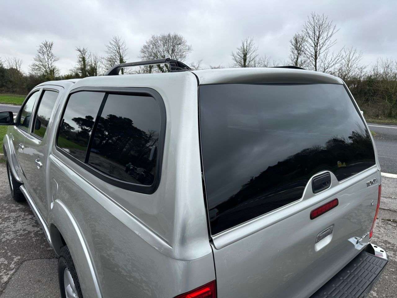 2011 TOYOTA HI-LUX 2011 TOYOTA HI-LUX