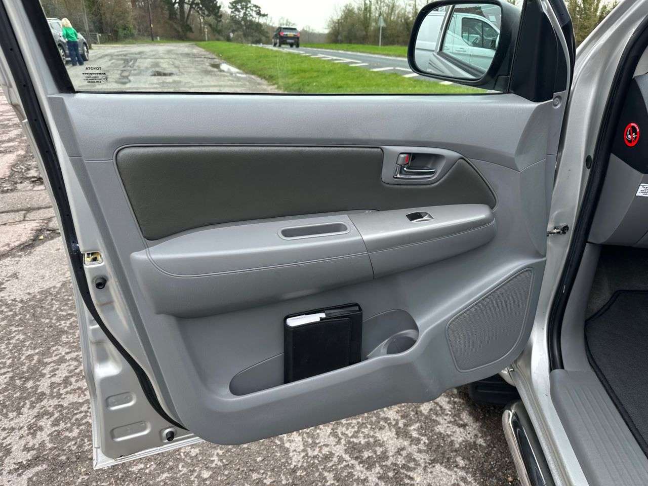 2011 TOYOTA HI-LUX 2011 TOYOTA HI-LUX