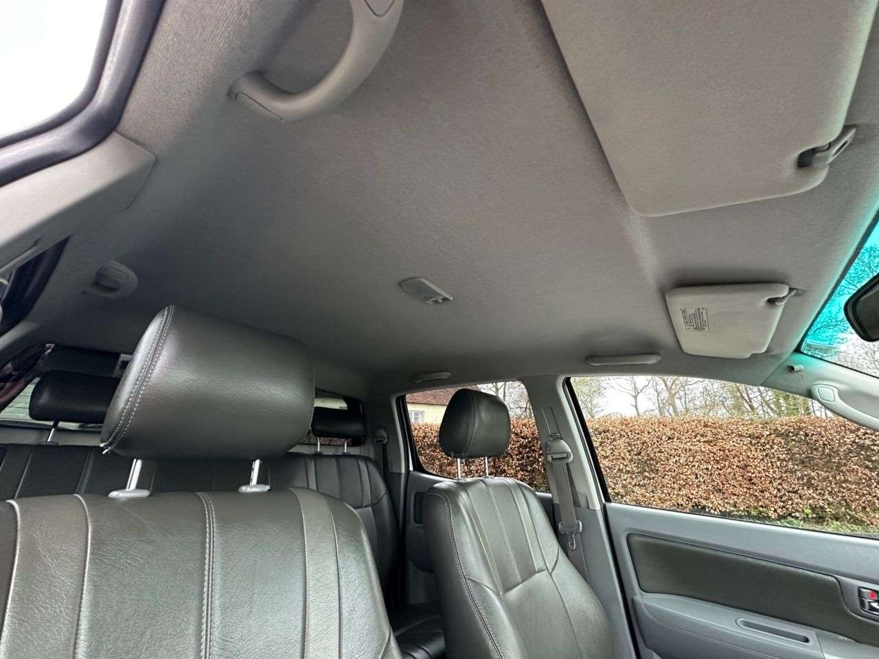 2011 TOYOTA HI-LUX 2011 TOYOTA HI-LUX