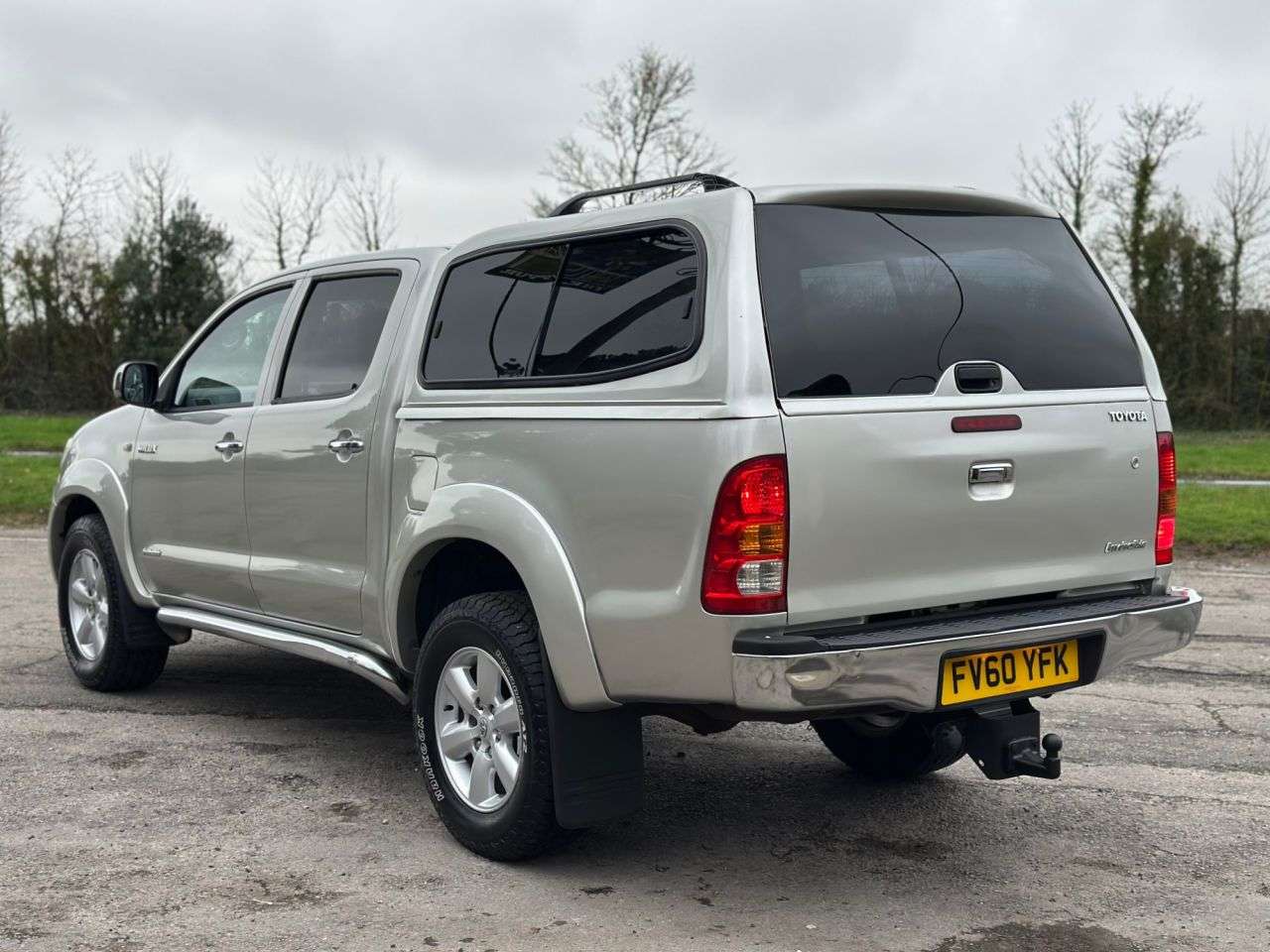 2011 TOYOTA HI-LUX 2011 TOYOTA HI-LUX