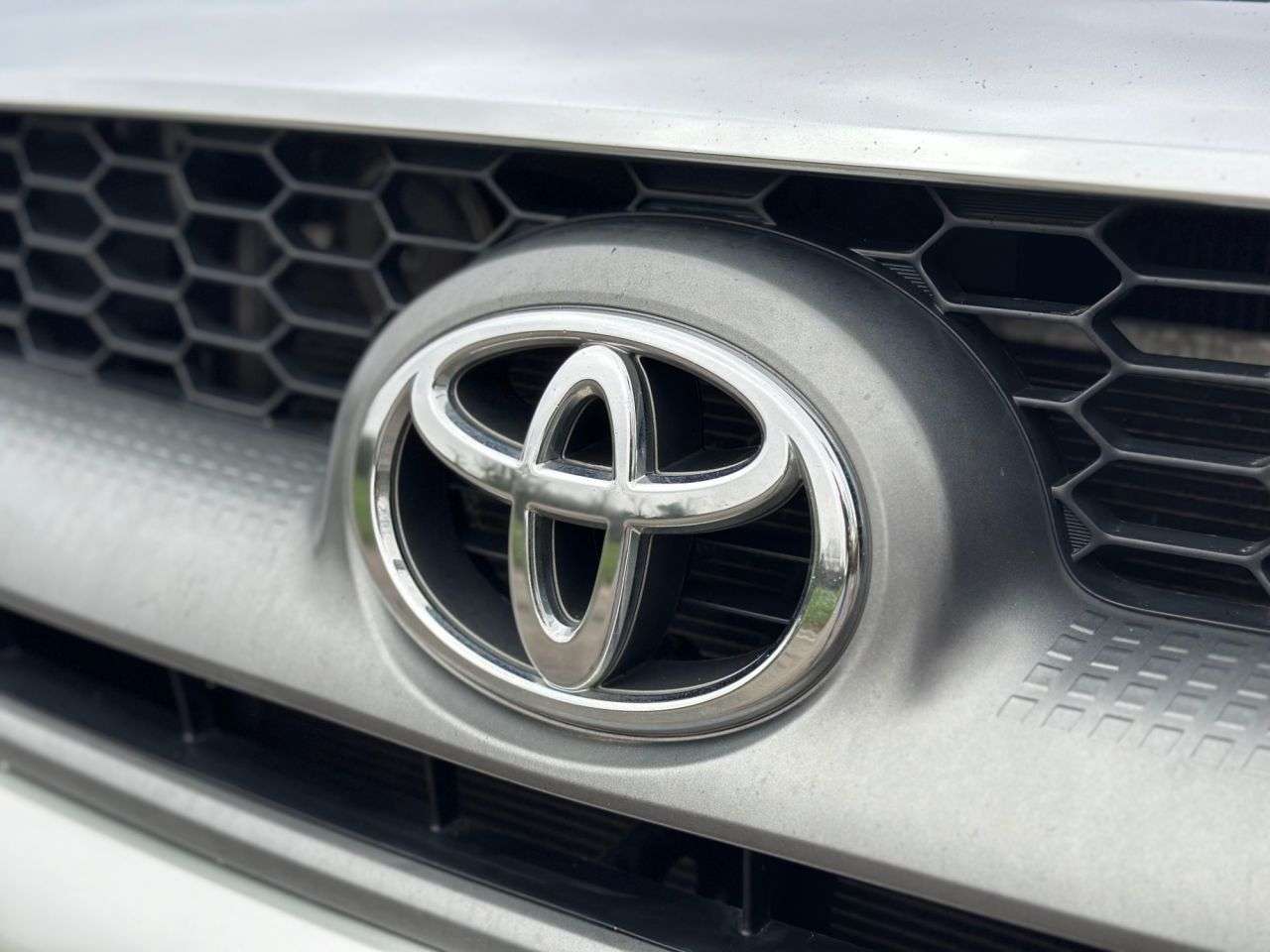 2011 TOYOTA HI-LUX 2011 TOYOTA HI-LUX