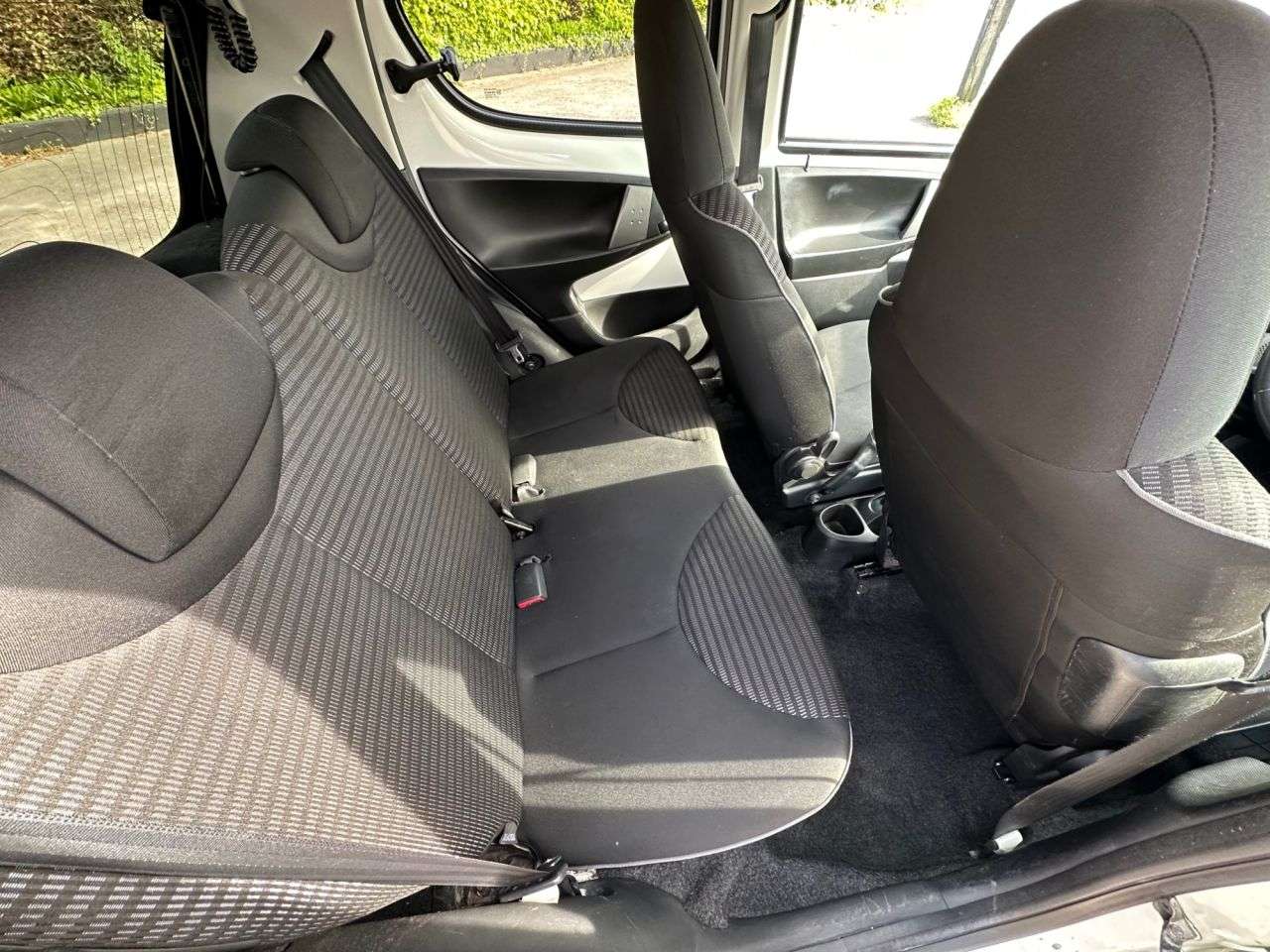 A 2013 PEUGEOT 107 1.0 12V Allure Hatchback 5dr Petrol Manual Euro 5 (68 ps) A 2013 PEUGEOT 107 1.0 12V Allure Hatchback 5dr Petrol Manual Euro 5 (68 ps)