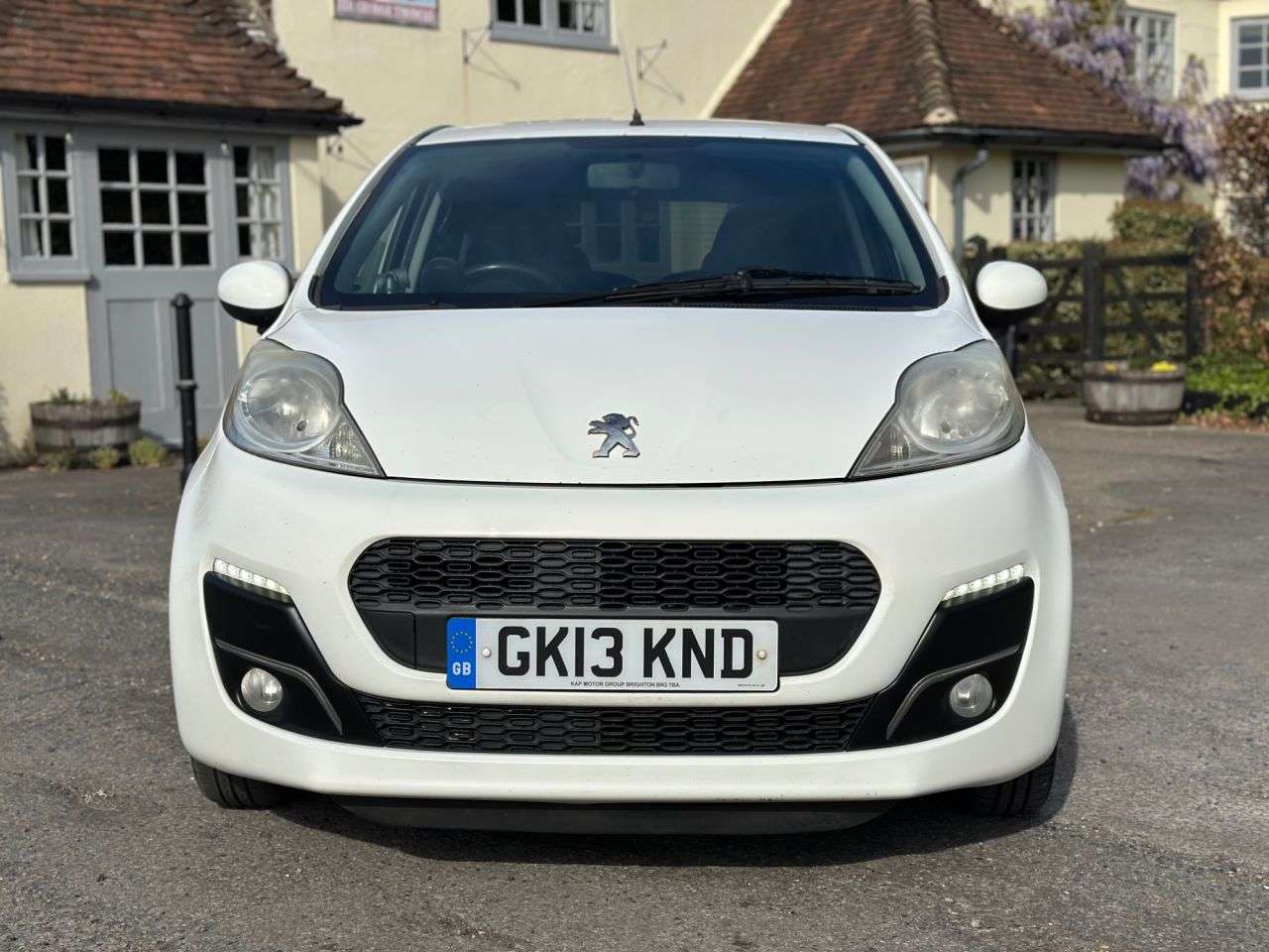 2013 PEUGEOT 107 2013 PEUGEOT 107