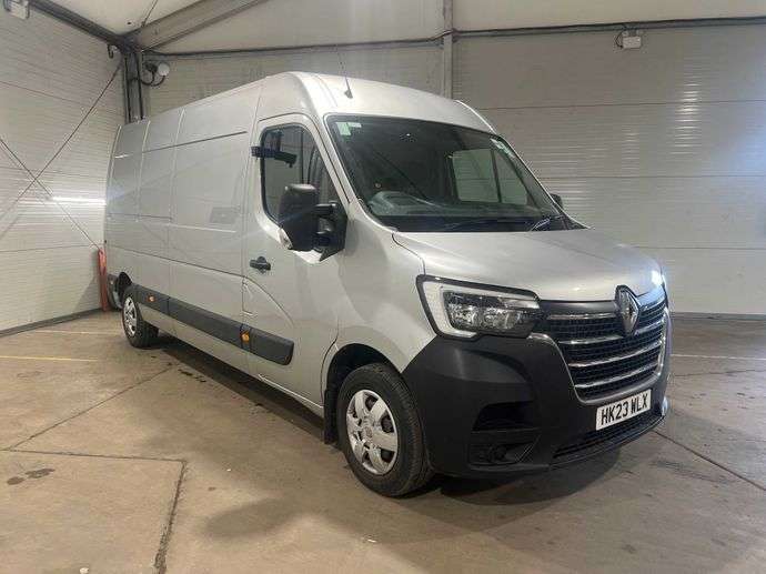 A 2023 RENAULT MASTER 2.3 dCi 35 Business+ Panel Van 4dr Diesel Manual FWD LWB Medium Roof Euro 6 A 2023 RENAULT MASTER 2.3 dCi 35 Business+ Panel Van 4dr Diesel Manual FWD LWB Medium Roof Euro 6