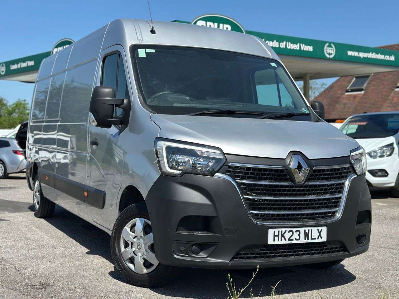 A 2023 RENAULT MASTER 2.3 dCi 35 Business+ Panel Van 4dr Diesel Manual FWD LWB Medium Roof Euro 6 A 2023 RENAULT MASTER 2.3 dCi 35 Business+ Panel Van 4dr Diesel Manual FWD LWB Medium Roof Euro 6