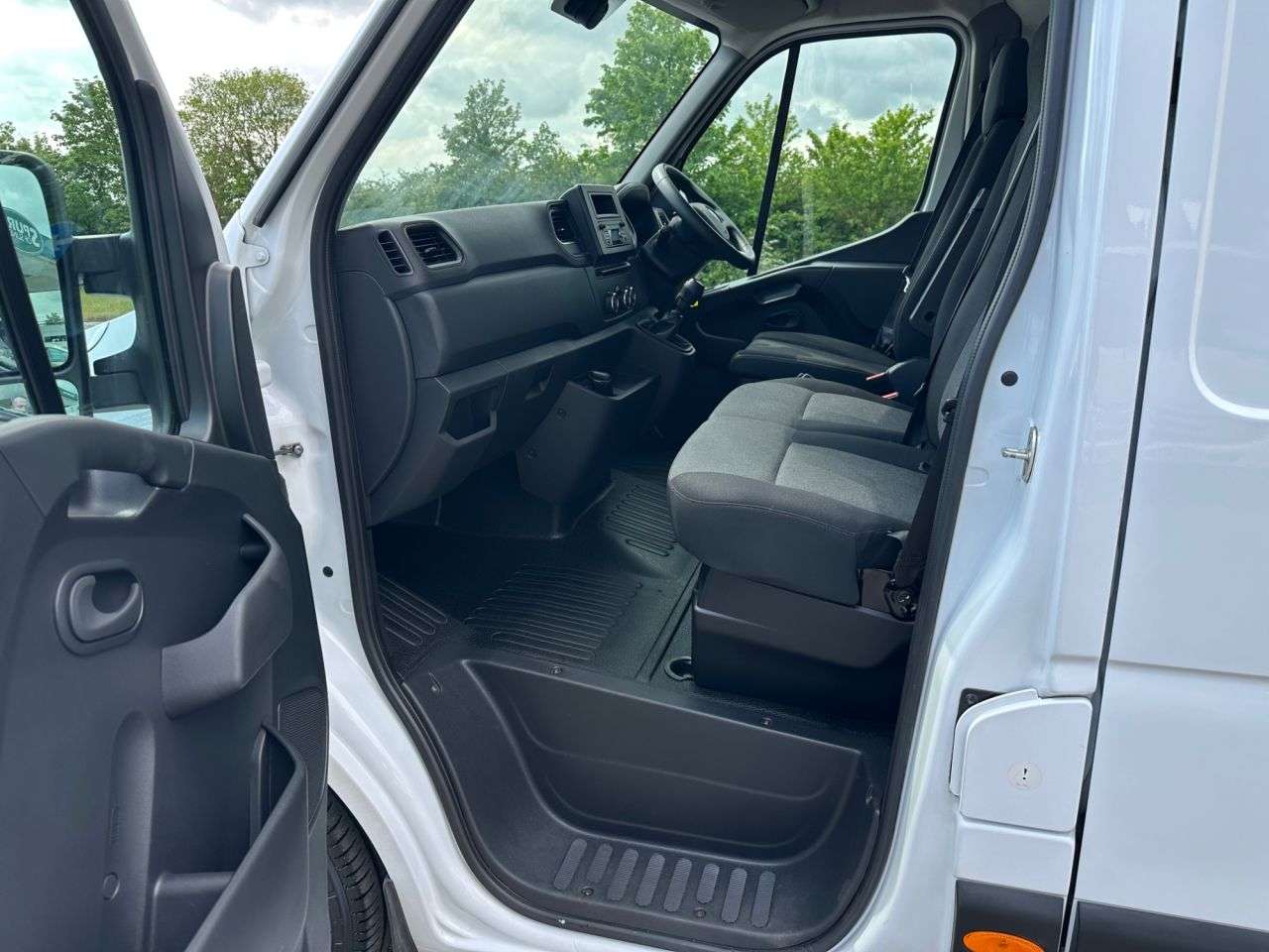 2023 RENAULT MASTER 2023 RENAULT MASTER