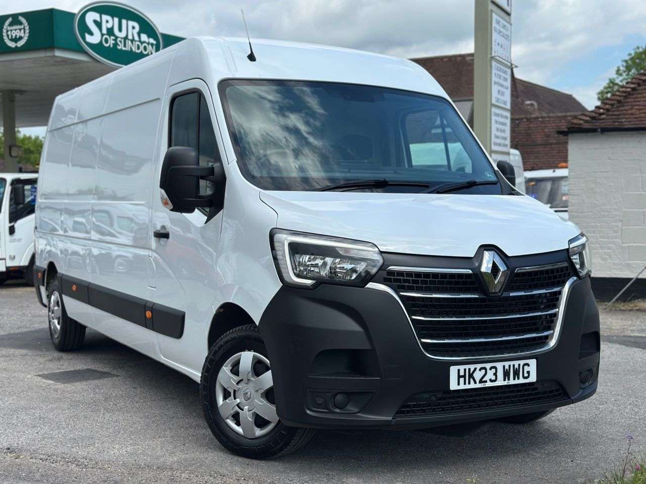 A 2023 RENAULT MASTER 2.3 dCi 35 Business+ Panel Van 4dr Diesel Manual FWD LWB Medium Roof Euro 6 A 2023 RENAULT MASTER 2.3 dCi 35 Business+ Panel Van 4dr Diesel Manual FWD LWB Medium Roof Euro 6