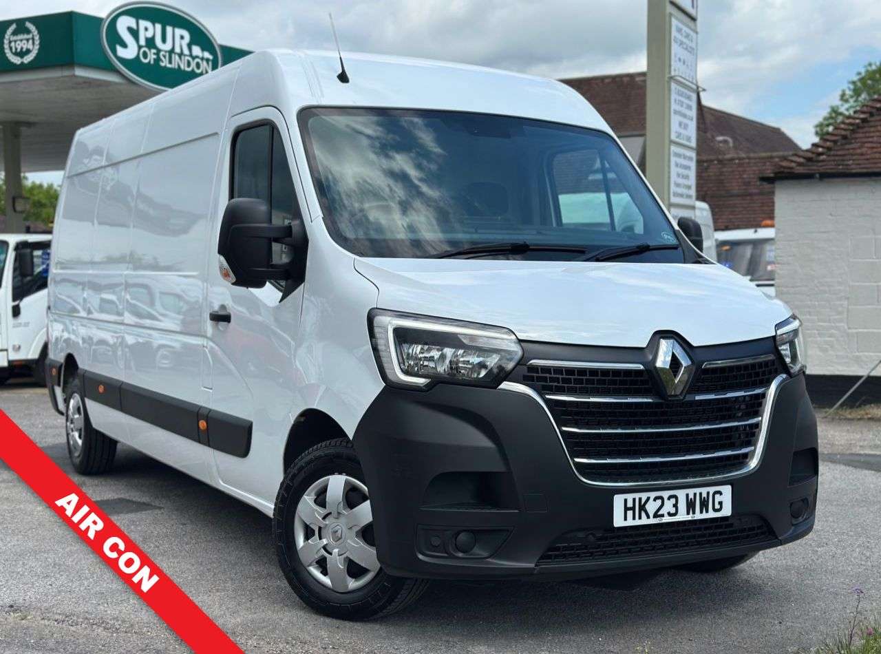 A 2023 RENAULT MASTER 2.3 dCi 35 Business+ Panel Van 4dr Diesel Manual FWD LWB Medium Roof Euro 6 A 2023 RENAULT MASTER 2.3 dCi 35 Business+ Panel Van 4dr Diesel Manual FWD LWB Medium Roof Euro 6