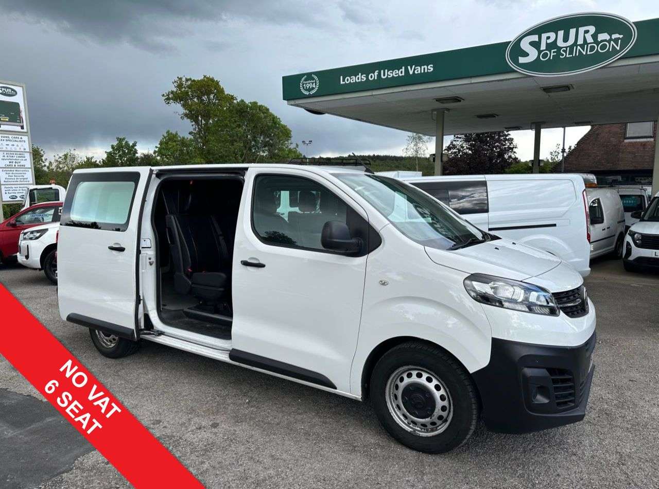 A 2020 VAUXHALL VIVARO 6 Seat 2.0 Turbo D 3100 Edition Crew Van Double Cab 5dr Diesel Manual L2 H1 A 2020 VAUXHALL VIVARO 6 Seat 2.0 Turbo D 3100 Edition Crew Van Double Cab 5dr Diesel Manual L2 H1