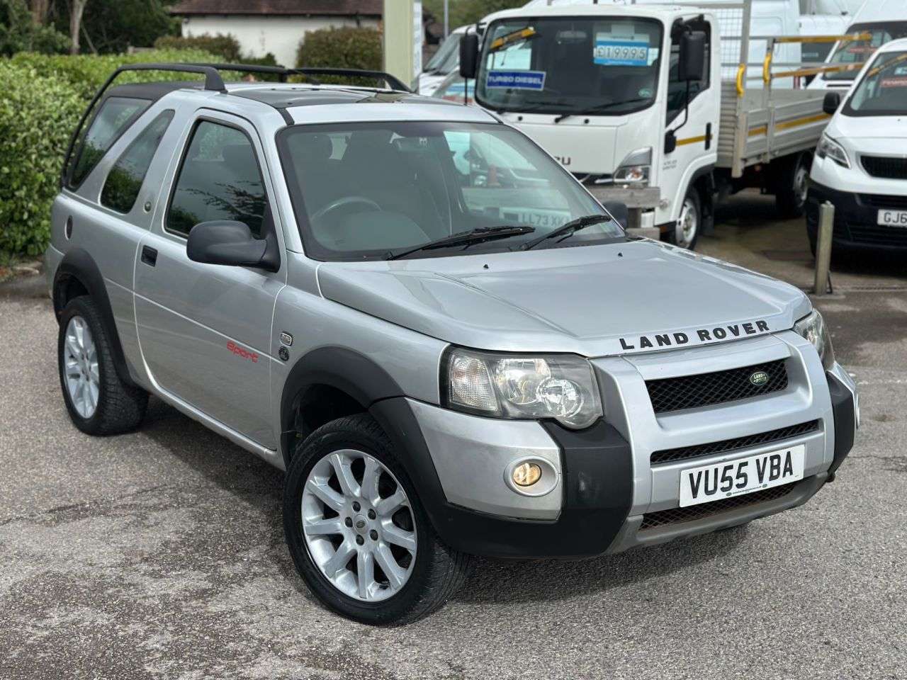 A 2005 LAND ROVER FREELANDER 2.0 TD4 Adventurer Hard Top 3dr Diesel Automatic (240 g/km, 110 bhp) A 2005 LAND ROVER FREELANDER 2.0 TD4 Adventurer Hard Top 3dr Diesel Automatic (240 g/km, 110 bhp)