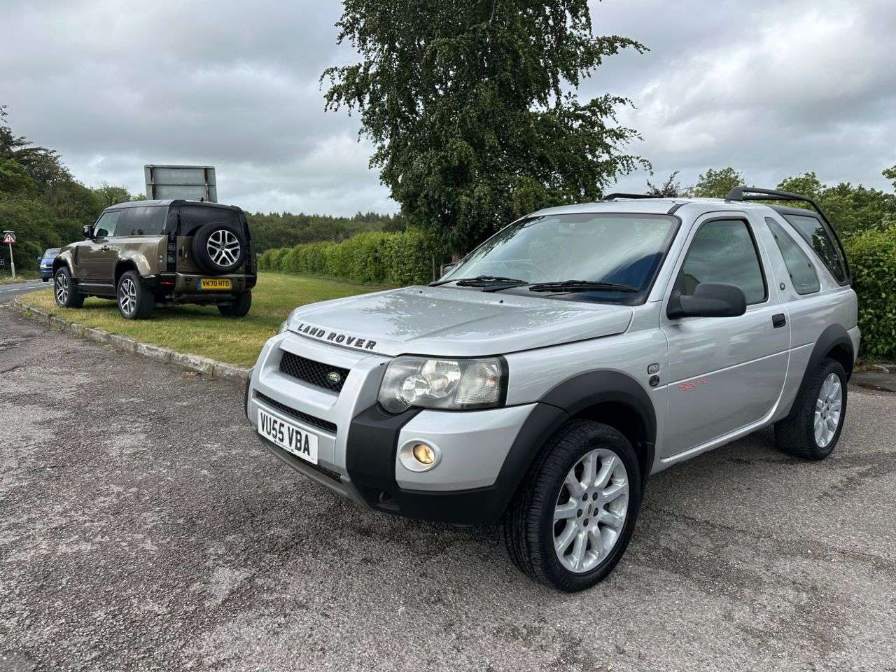A 2005 LAND ROVER FREELANDER 2.0 TD4 Adventurer Hard Top 3dr Diesel Automatic (240 g/km, 110 bhp) A 2005 LAND ROVER FREELANDER 2.0 TD4 Adventurer Hard Top 3dr Diesel Automatic (240 g/km, 110 bhp)