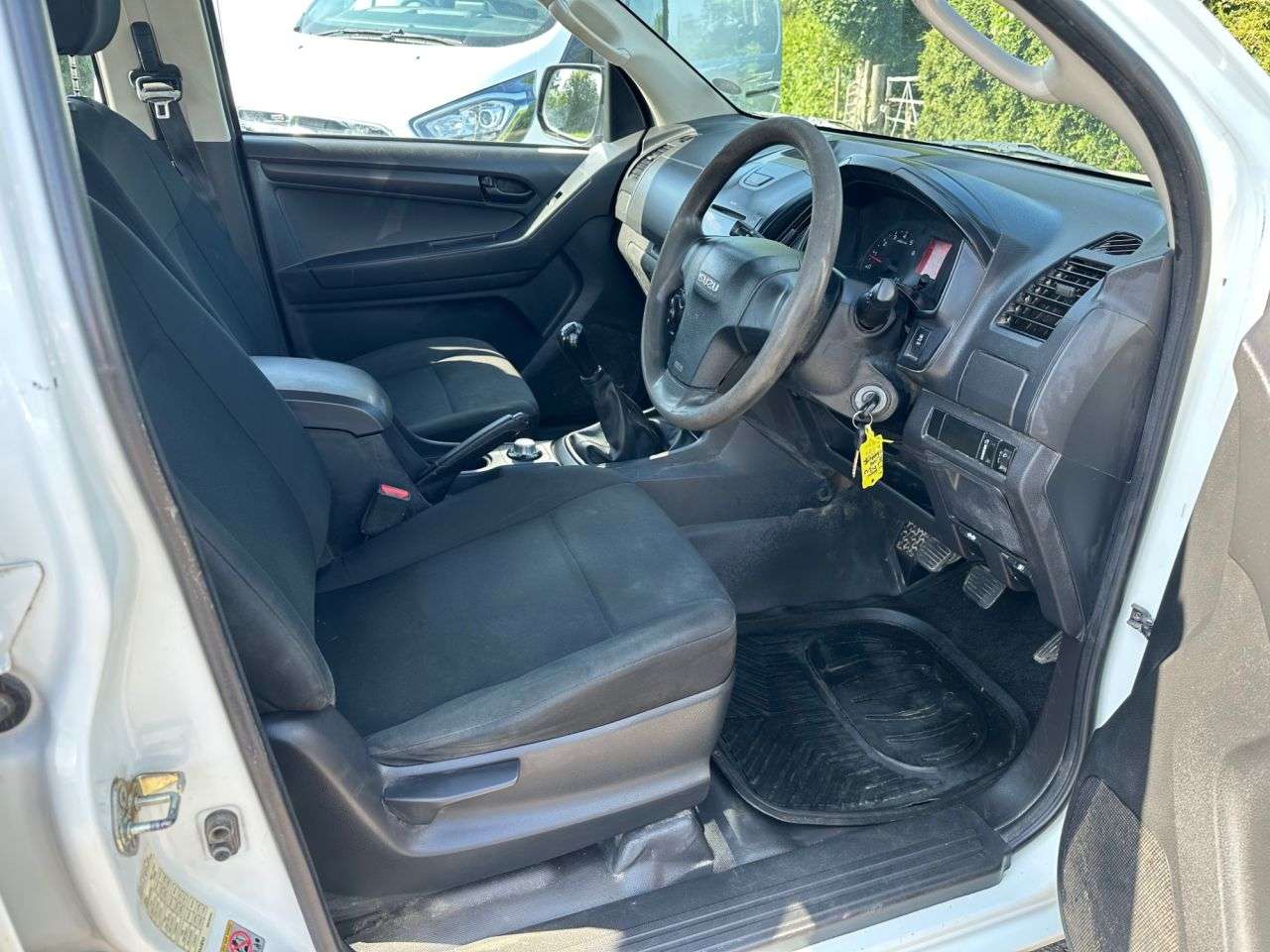 2014 ISUZU D-MAX 2014 ISUZU D-MAX