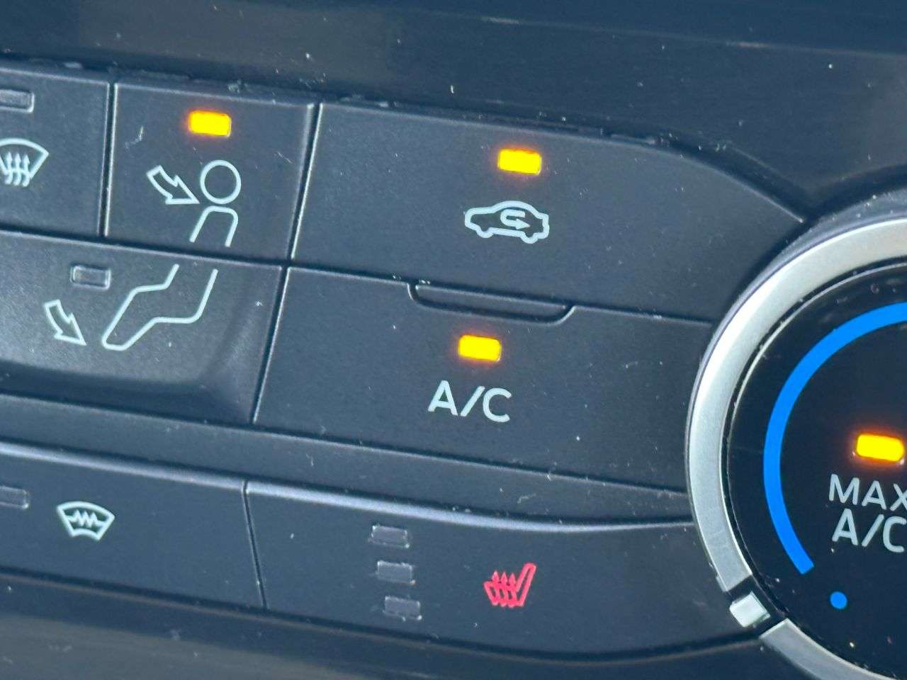 A 2023 FORD TRANSIT CUSTOM 2.0 300 EcoBlue Limited Panel Van 5dr Diesel Manual L1 H1 Euro 6 (s/s) (130 A 2023 FORD TRANSIT CUSTOM 2.0 300 EcoBlue Limited Panel Van 5dr Diesel Manual L1 H1 Euro 6 (s/s) (130